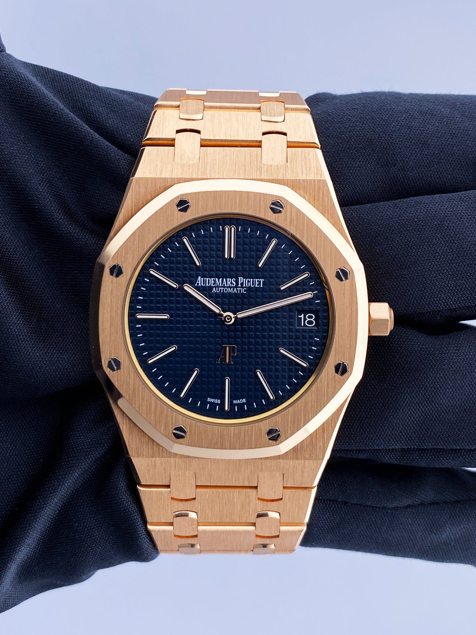 Audemars Piguet Royal Oak 152020OR 18K Rose Gold Mens Watch Box