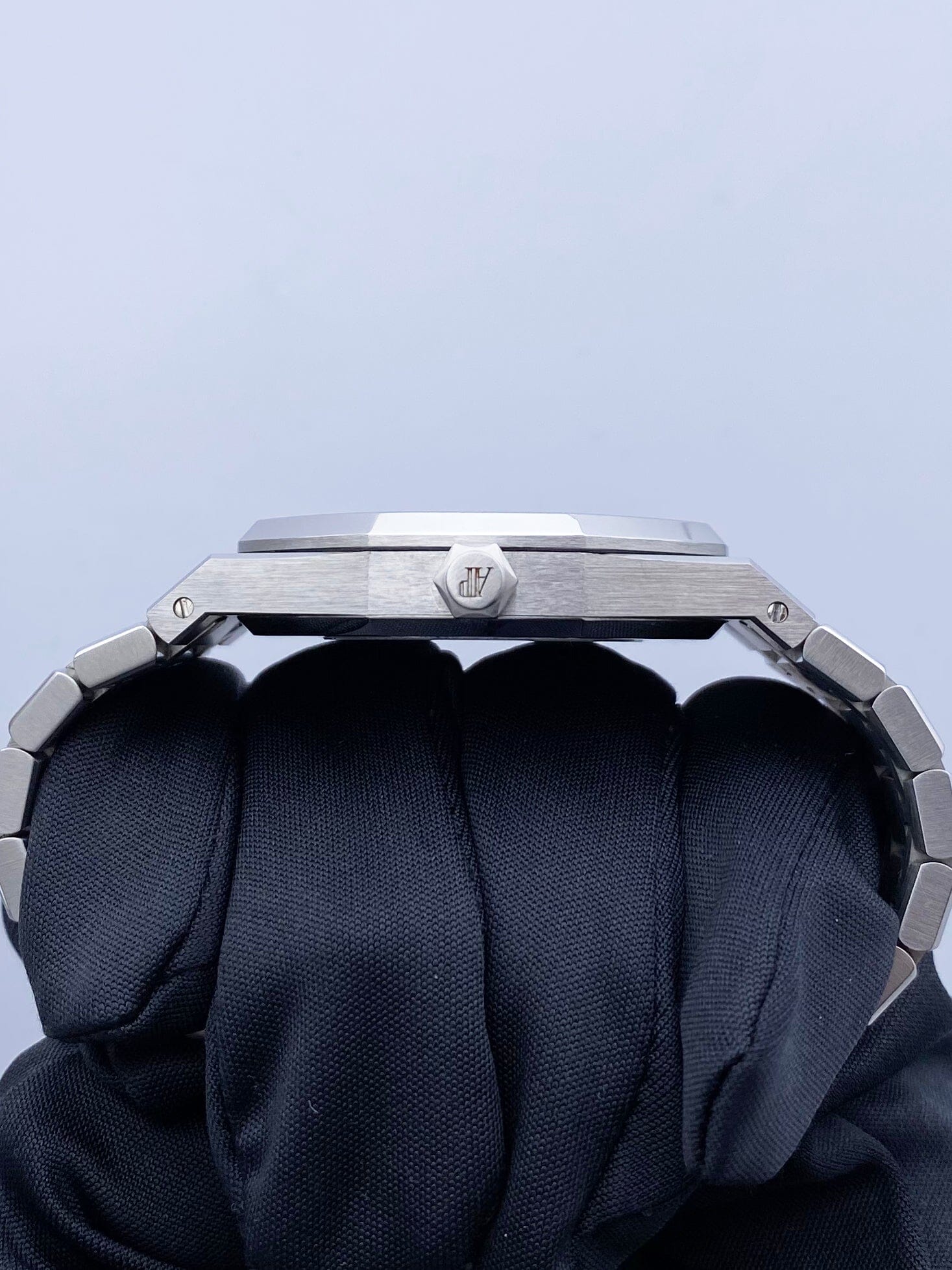 AP02182208X_4 copy.jpg