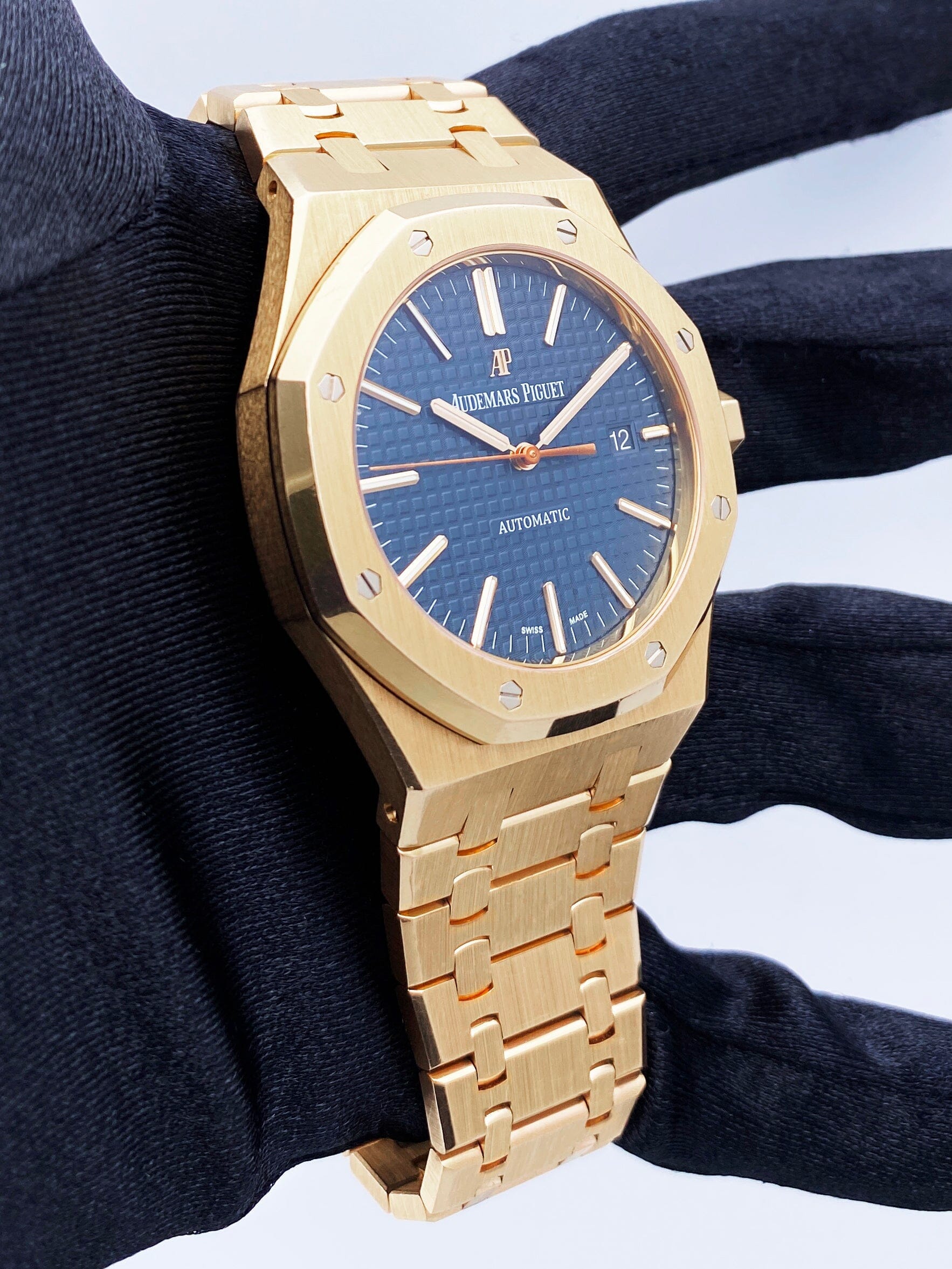 Audemars Piguet Royal Oak 15400OR 18K Rose Gold Blue Dial Box Papers - Virtual