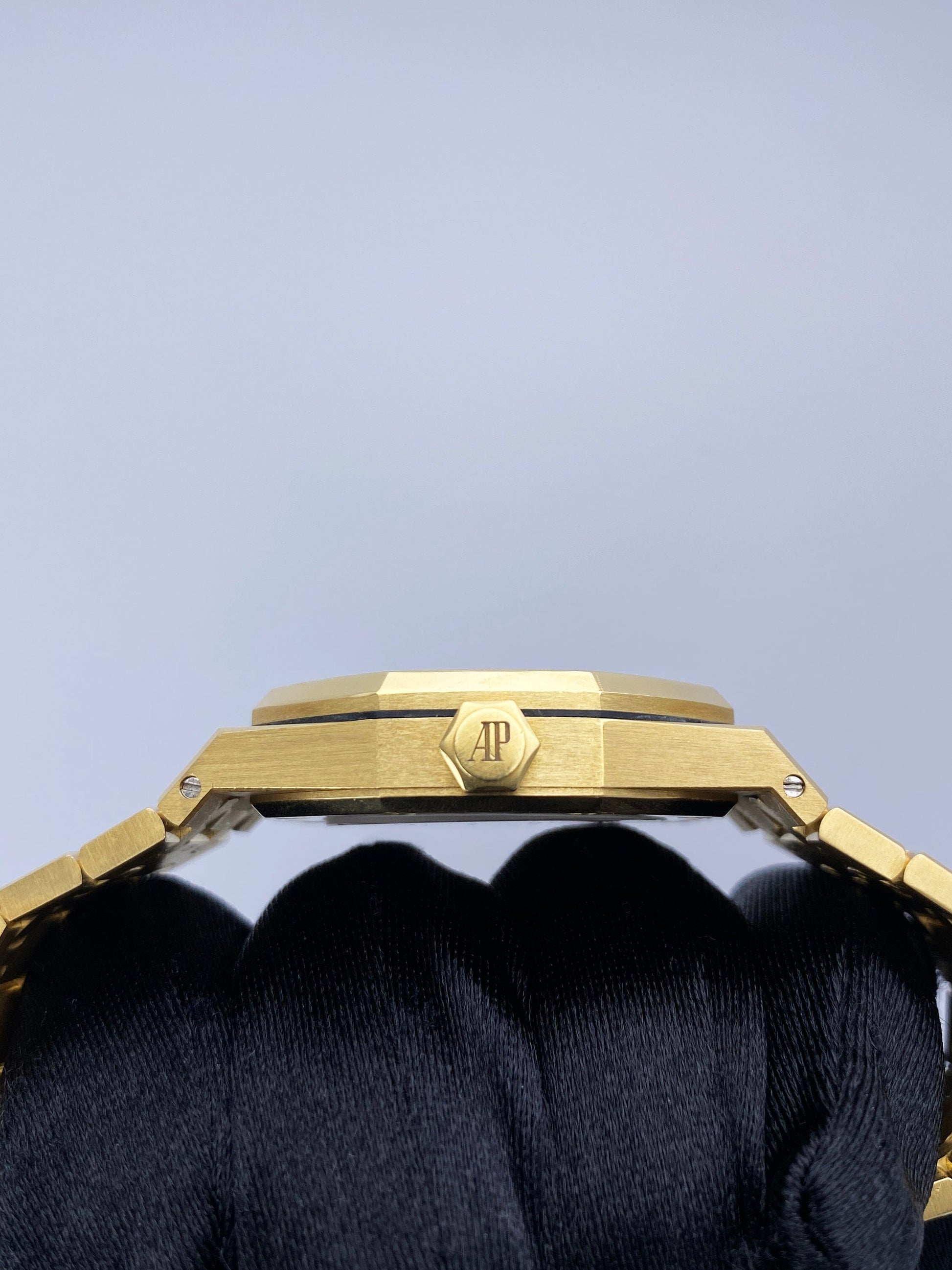 Audemars Piguet Royal Oak 15450BA Blue Dial 18K Yellow Gold Papers - Virtual