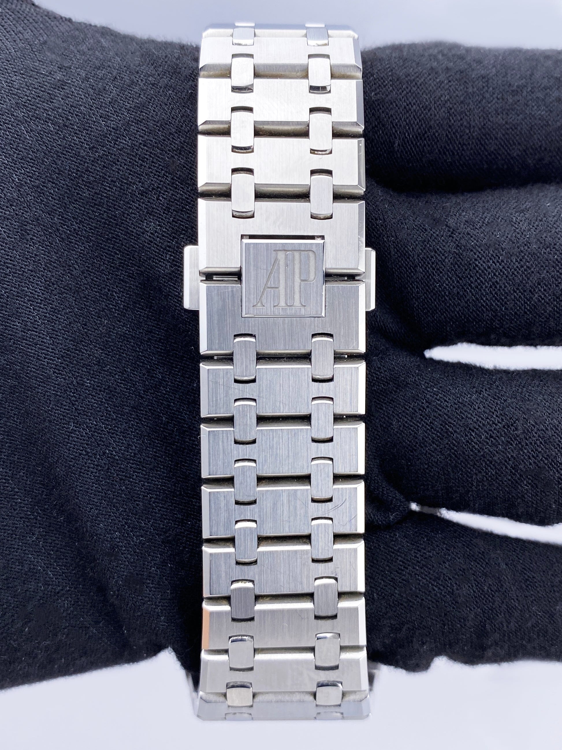 AP15500STBLIB-1_8 copy.jpg