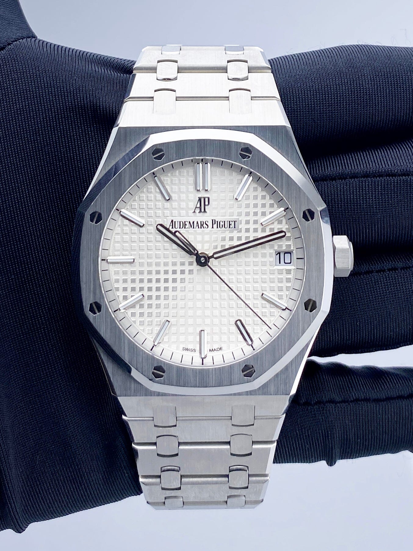 Audemars Piguet Royal Oak 15500ST Silver Dial Mens Watch Box