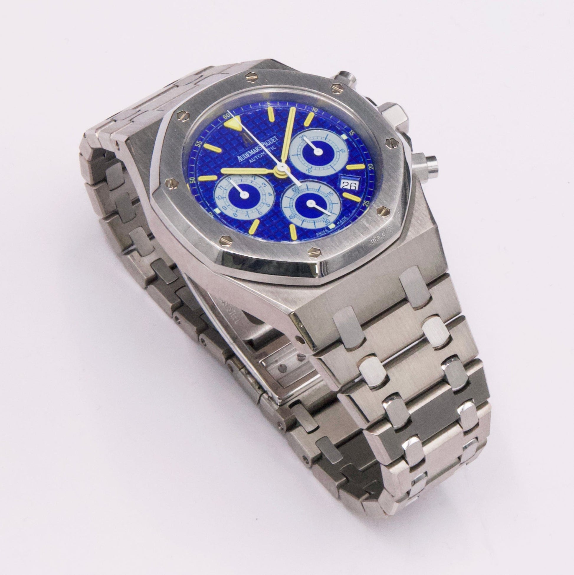 AP25860ISBLIB-1_3.jpg
