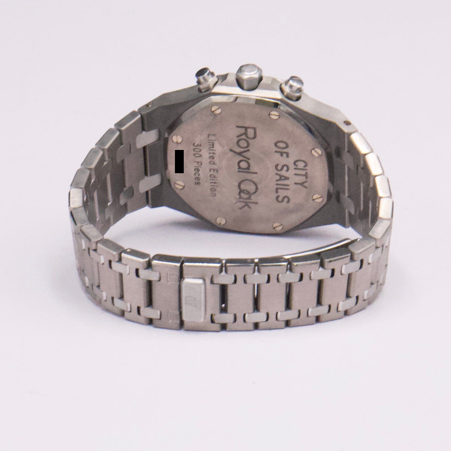 AP25860ISBLIB-1_6.jpg