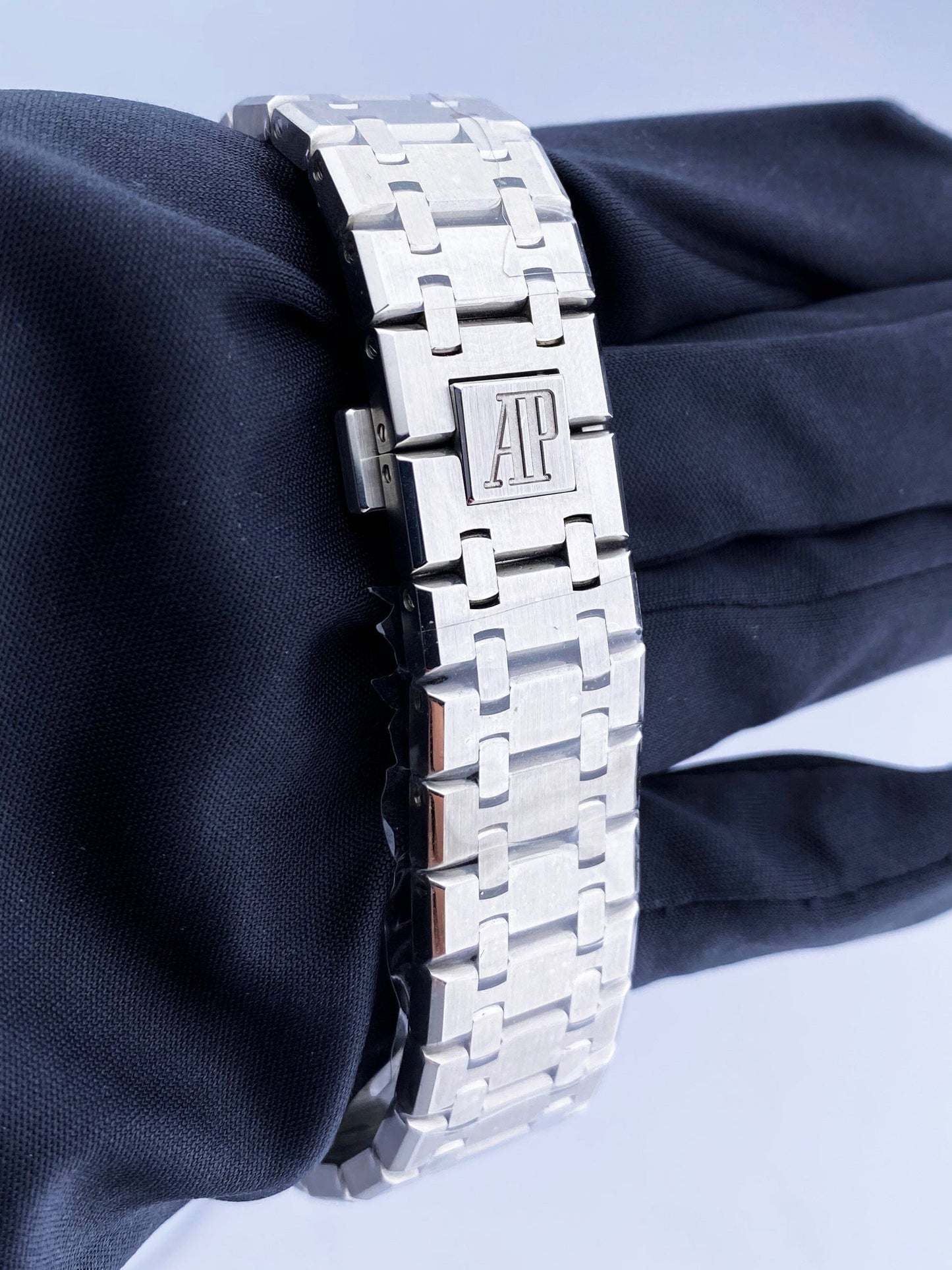 Audemars Piguet Royal Oak 26320ST White Dial Mens Watch Box Papers - Virtual
