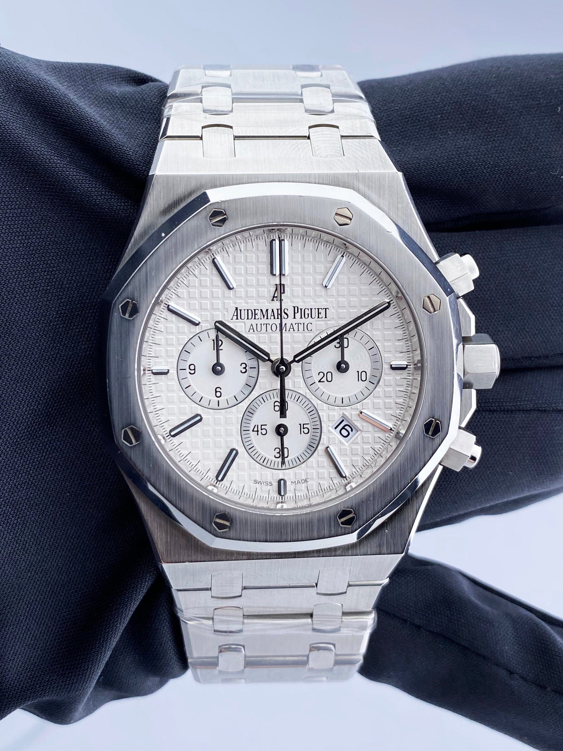 Audemars Piguet Royal Oak 26320ST White Dial Mens Watch Box Papers - Virtual