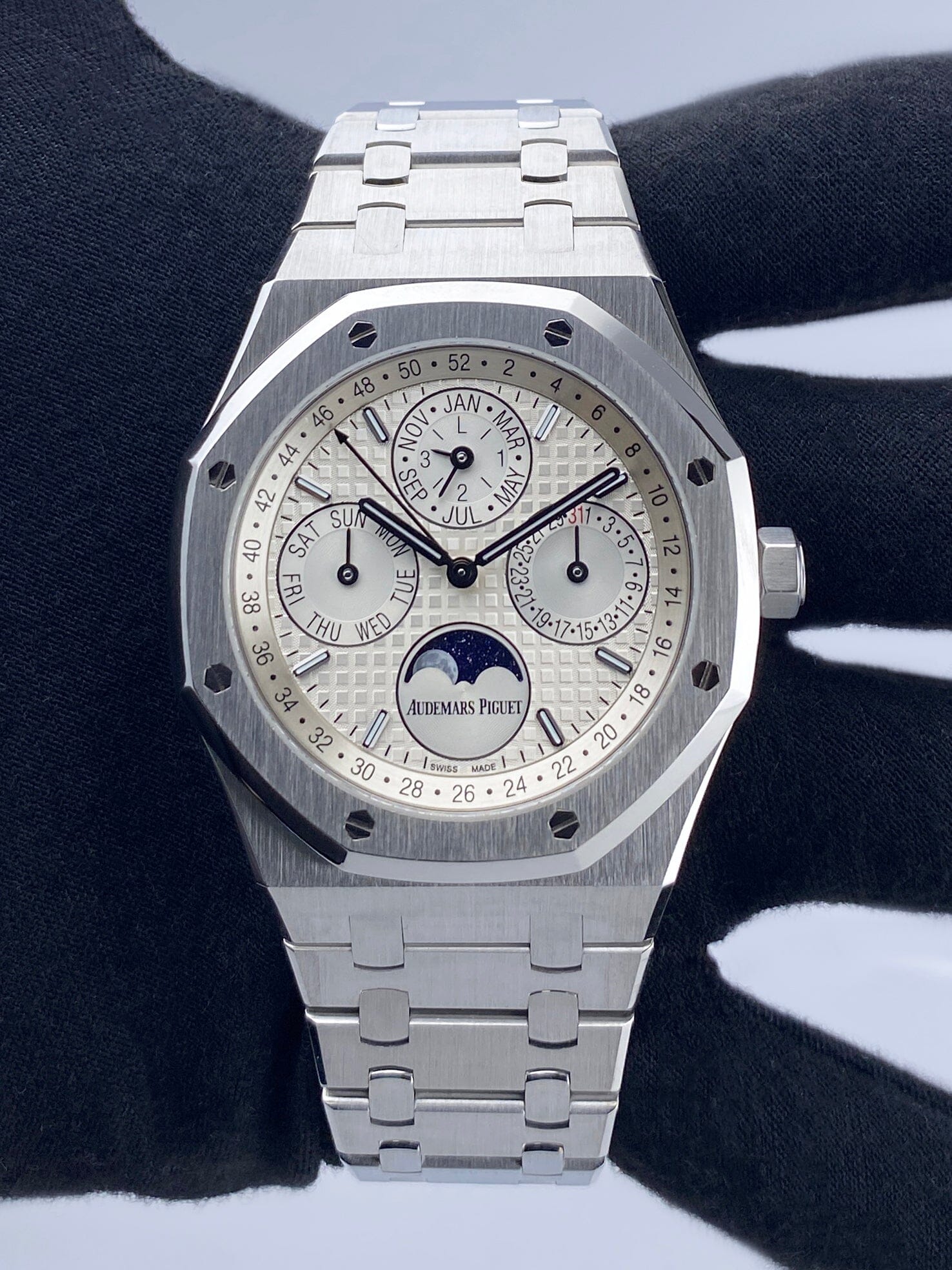 Audemars Piguet Royal Oak 26574ST White Dial Perpetual