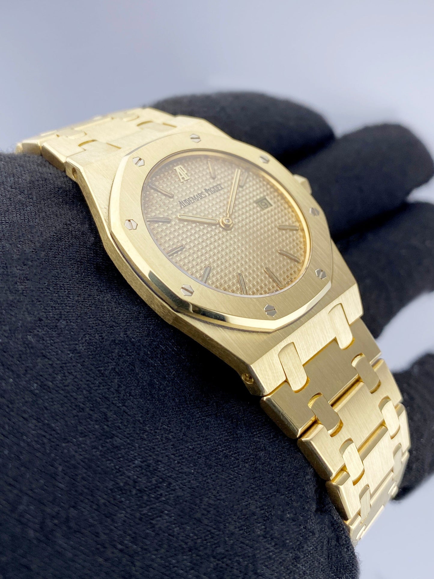 Audemars Piguet Royal Oak 56175 18K Yellow Gold Ladies Watch - Watches