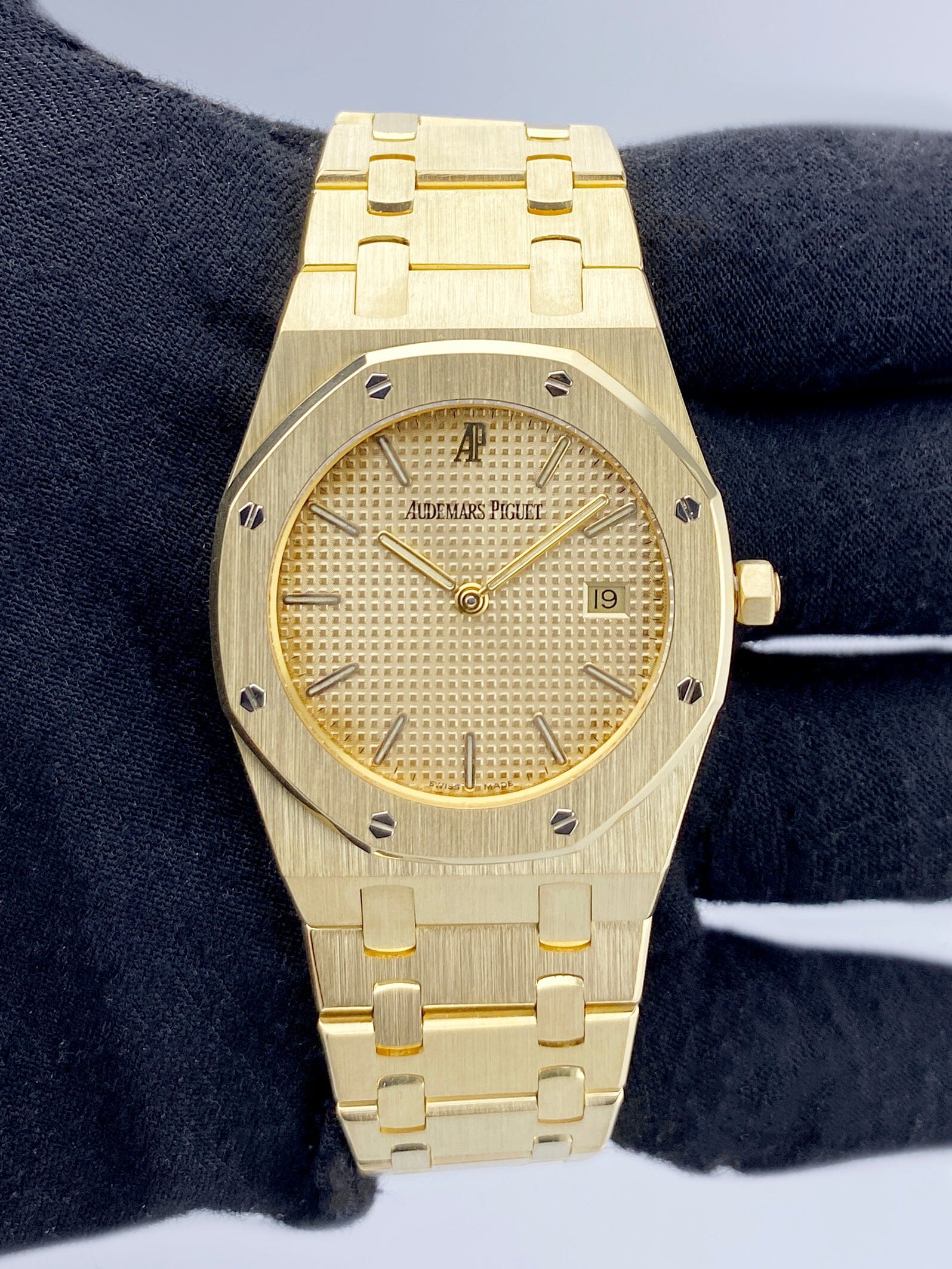 Audemars Piguet Royal Oak 56175 18K Yellow Gold Ladies Watch - Watches