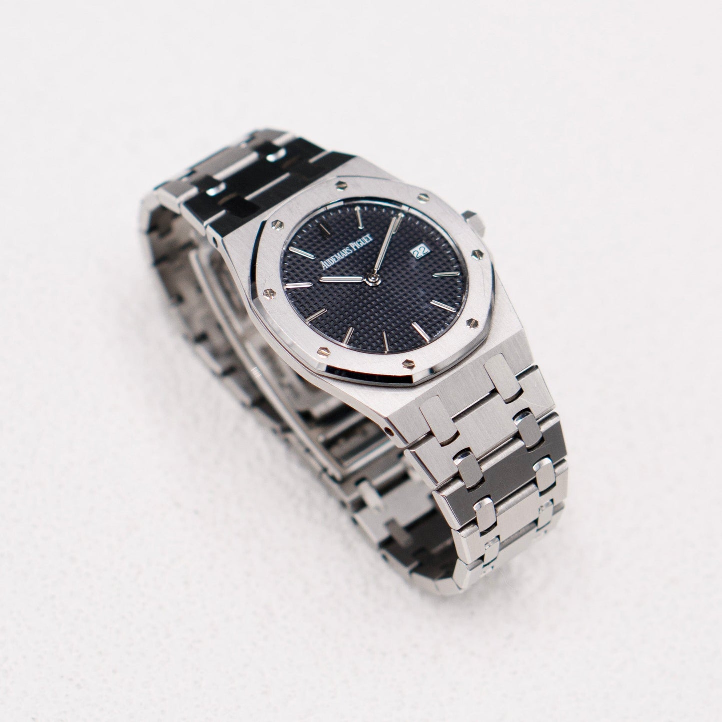 AP11072204JM_2.jpg