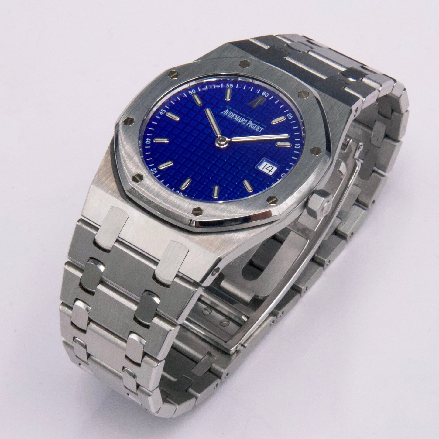 AP56175STYBLIB-1_4.jpg