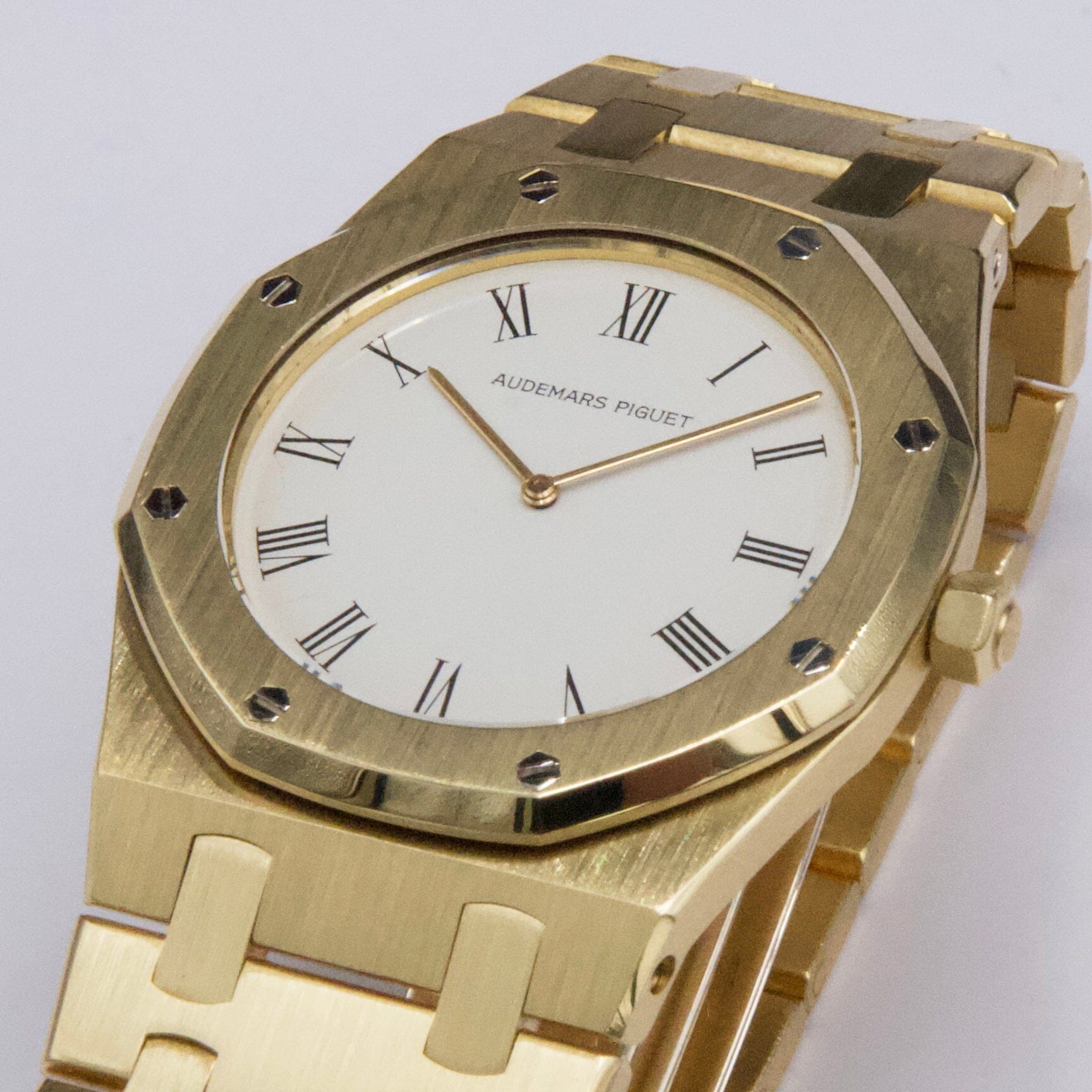 Audemars Piguet Royal Oak 56303BA White Dial 18K Yellow Gold Watch - Watches