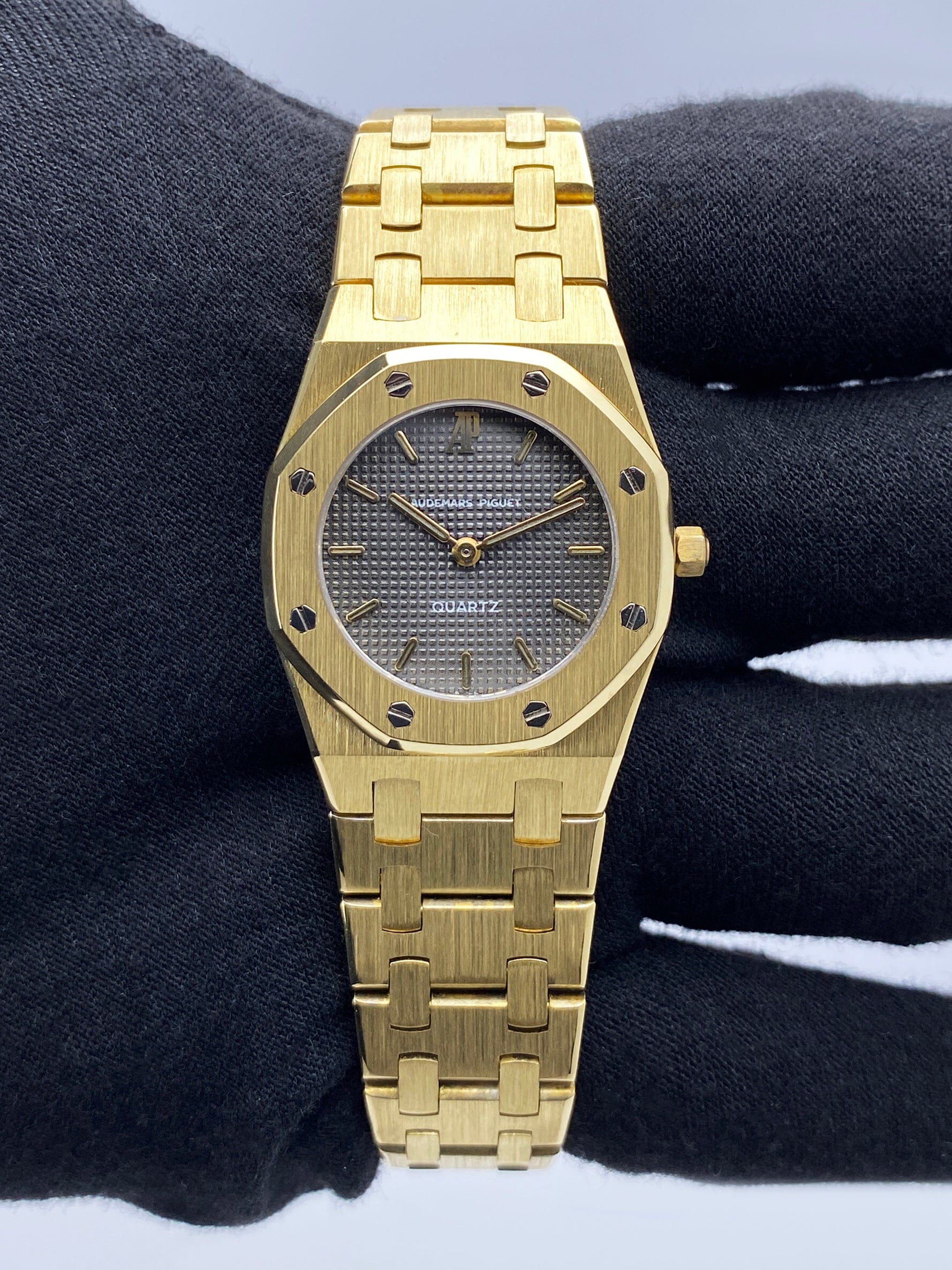 Audemars Piguet Royal Oak 6007BA 18K Yellow Gold Ladies Watch - Watches