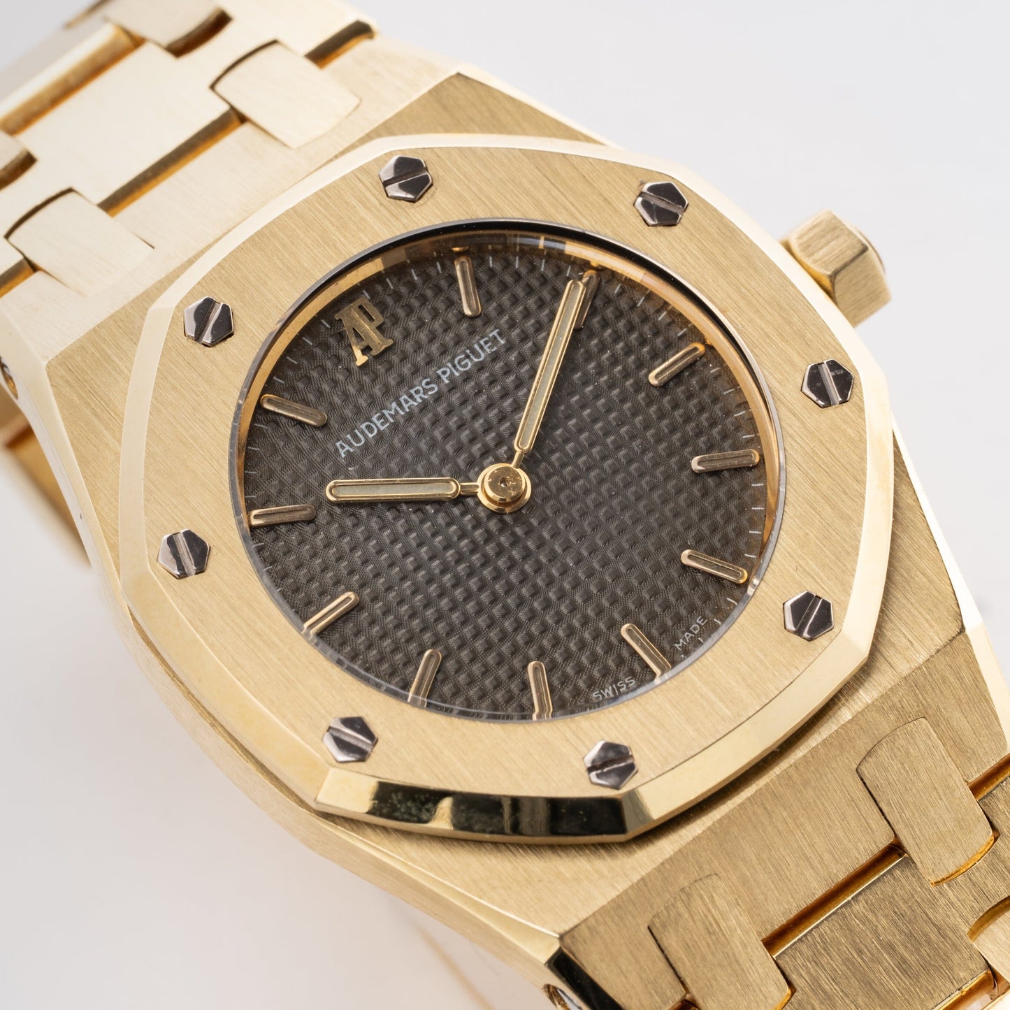 Audemars Piguet Royal Oak 6007BA Grey Dial 18K Yellow Gold Ladies Watch - Watches