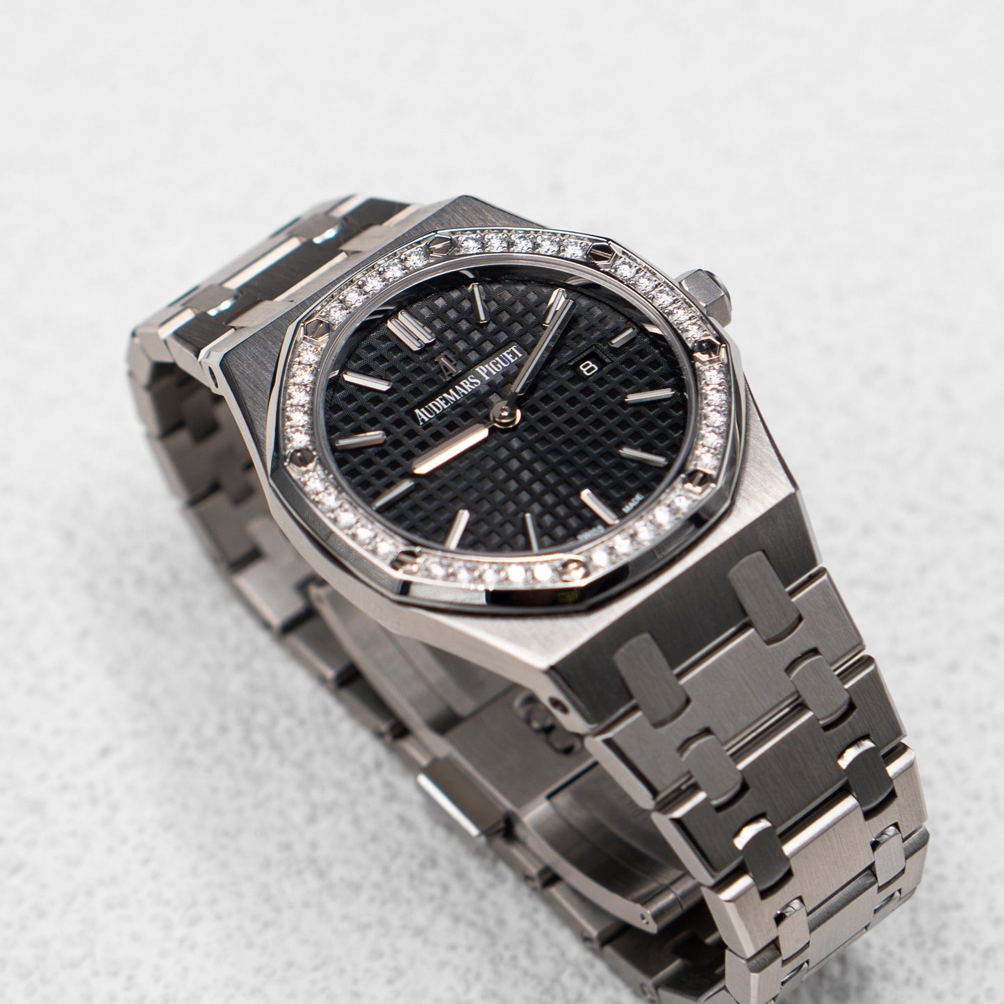 Audemars Piguet Royal Oak 67651ST Diamond Black Dial Ladies Watch - Watches