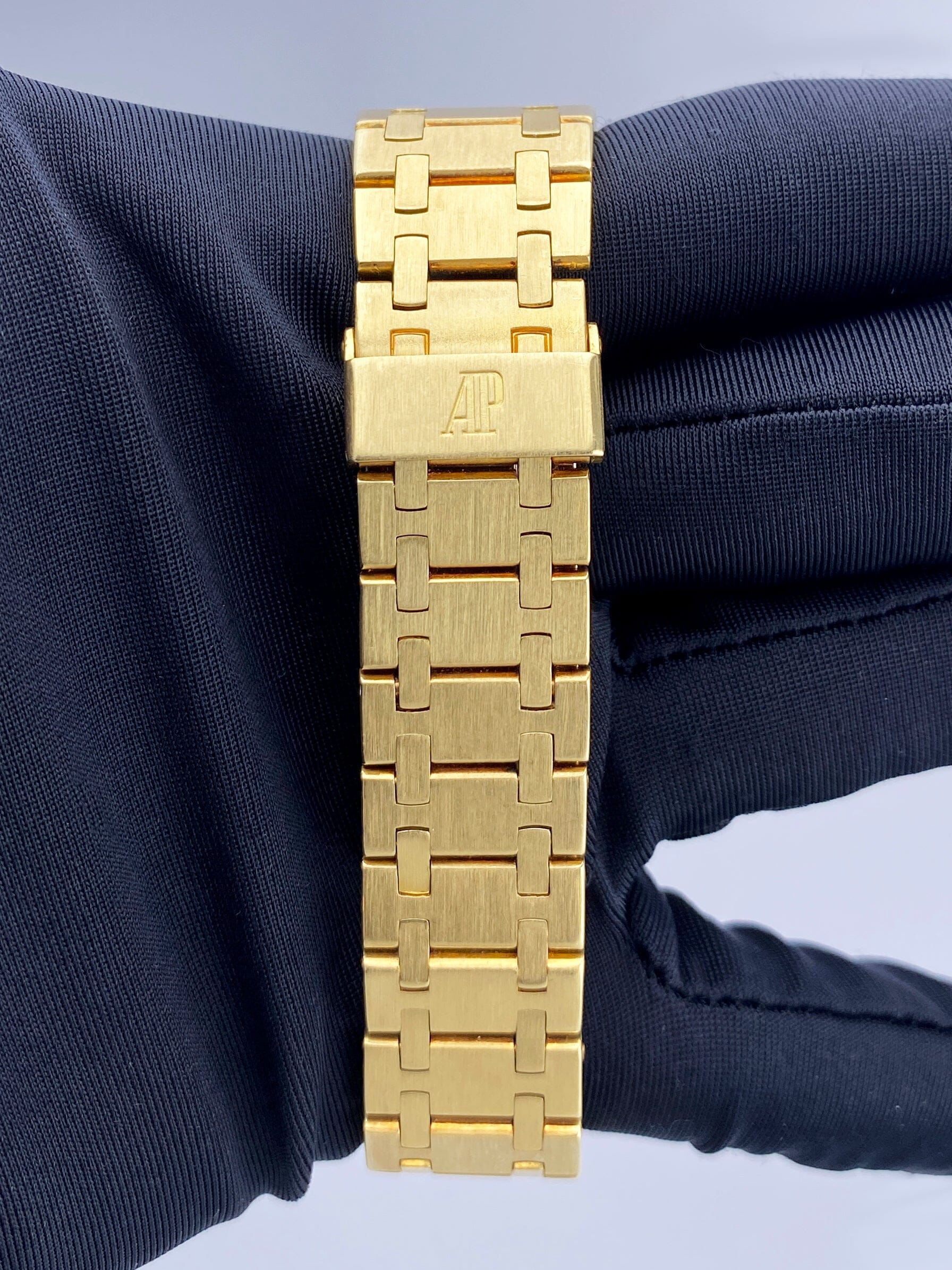 Audemars Piguet Royal Oak Diamond Champagne Dial 18K Yellow Gold Mens Watch - Watches
