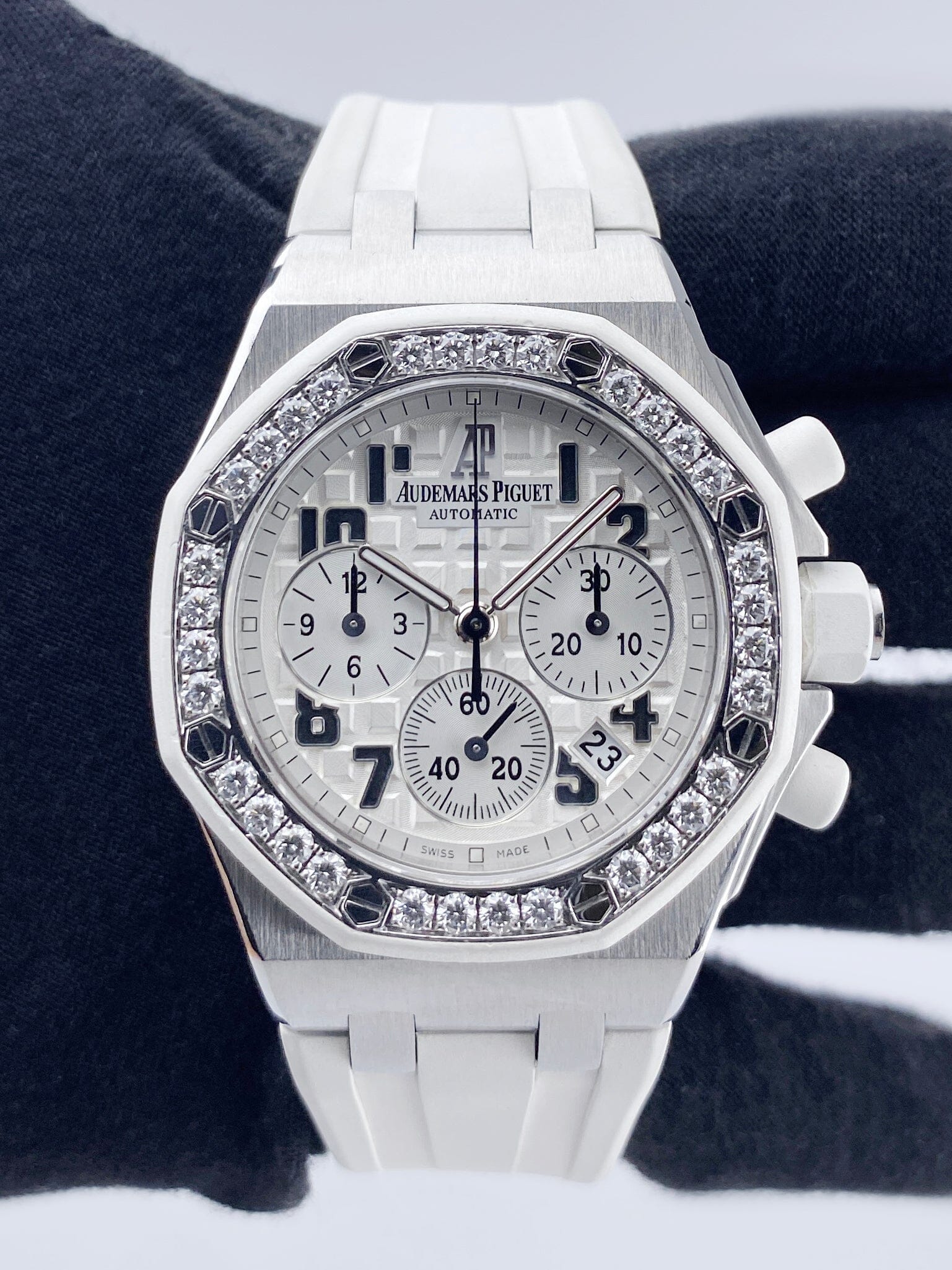 Audemars Piguet Royal Oak Offshore 26048SK Diamond White – Phigora
