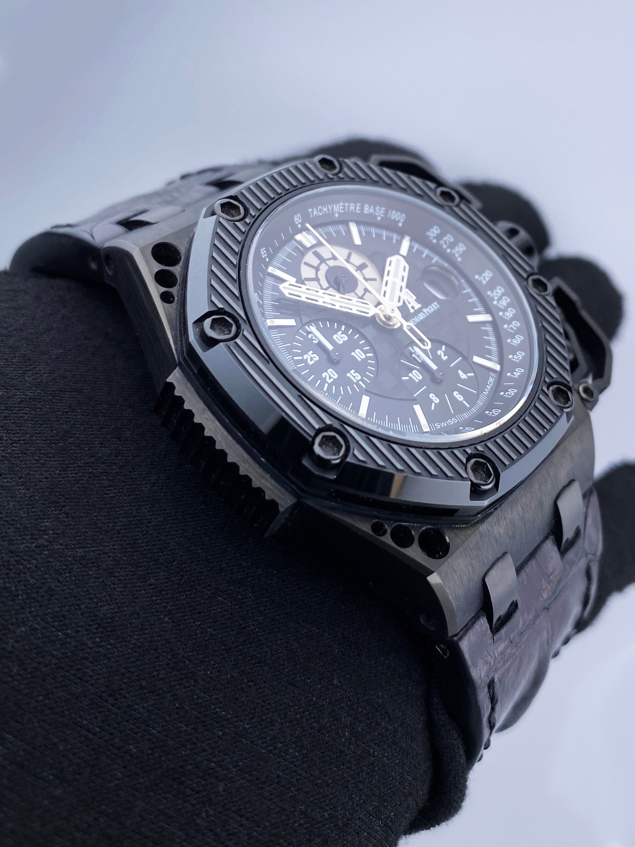 Audemars Piguet Royal Oak Offshore 26165IO Survivor Limited – Phigora