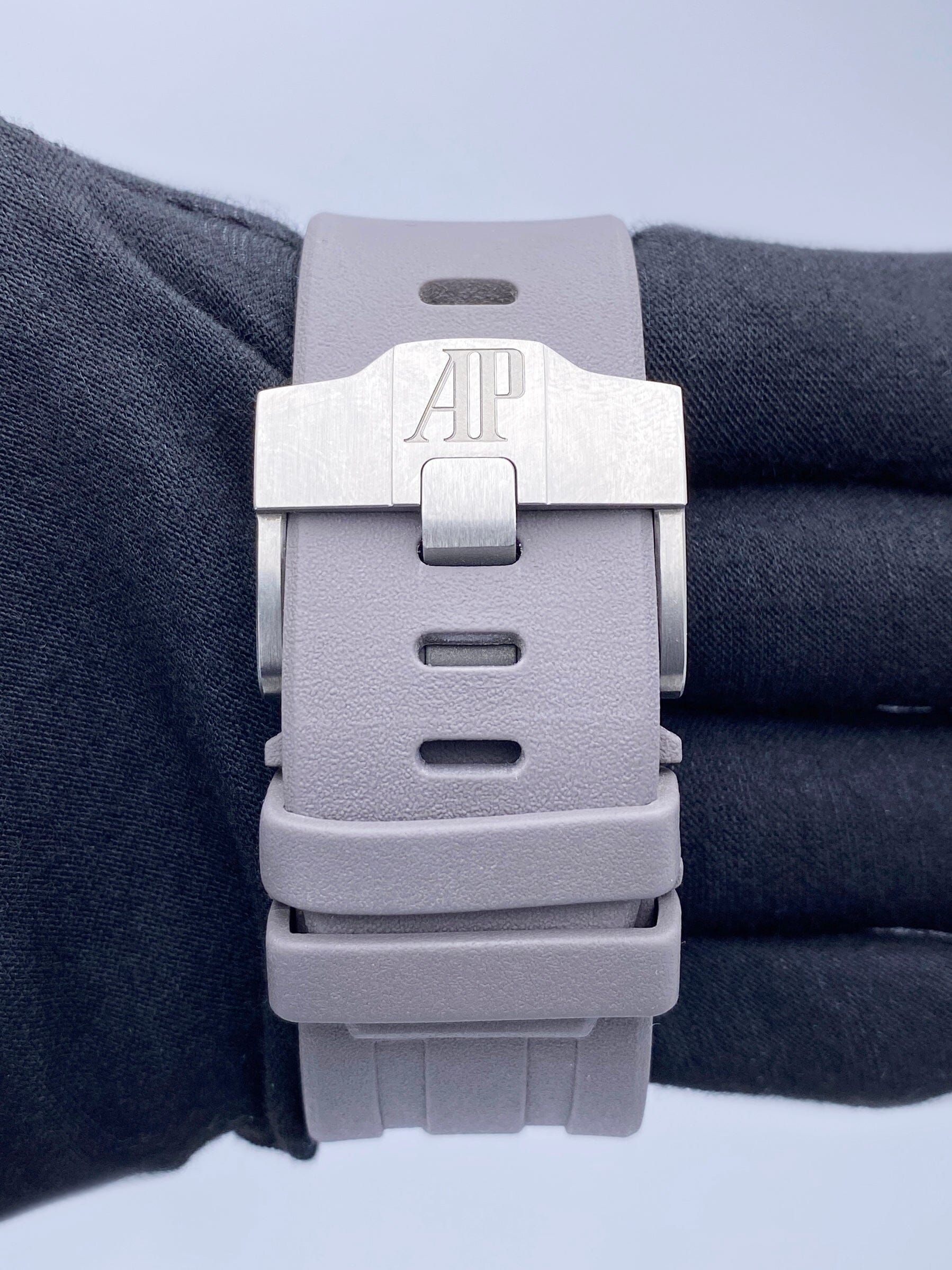 Audemars Piguet Royal Oak Offshore 26400IO Mens Watch - Watches