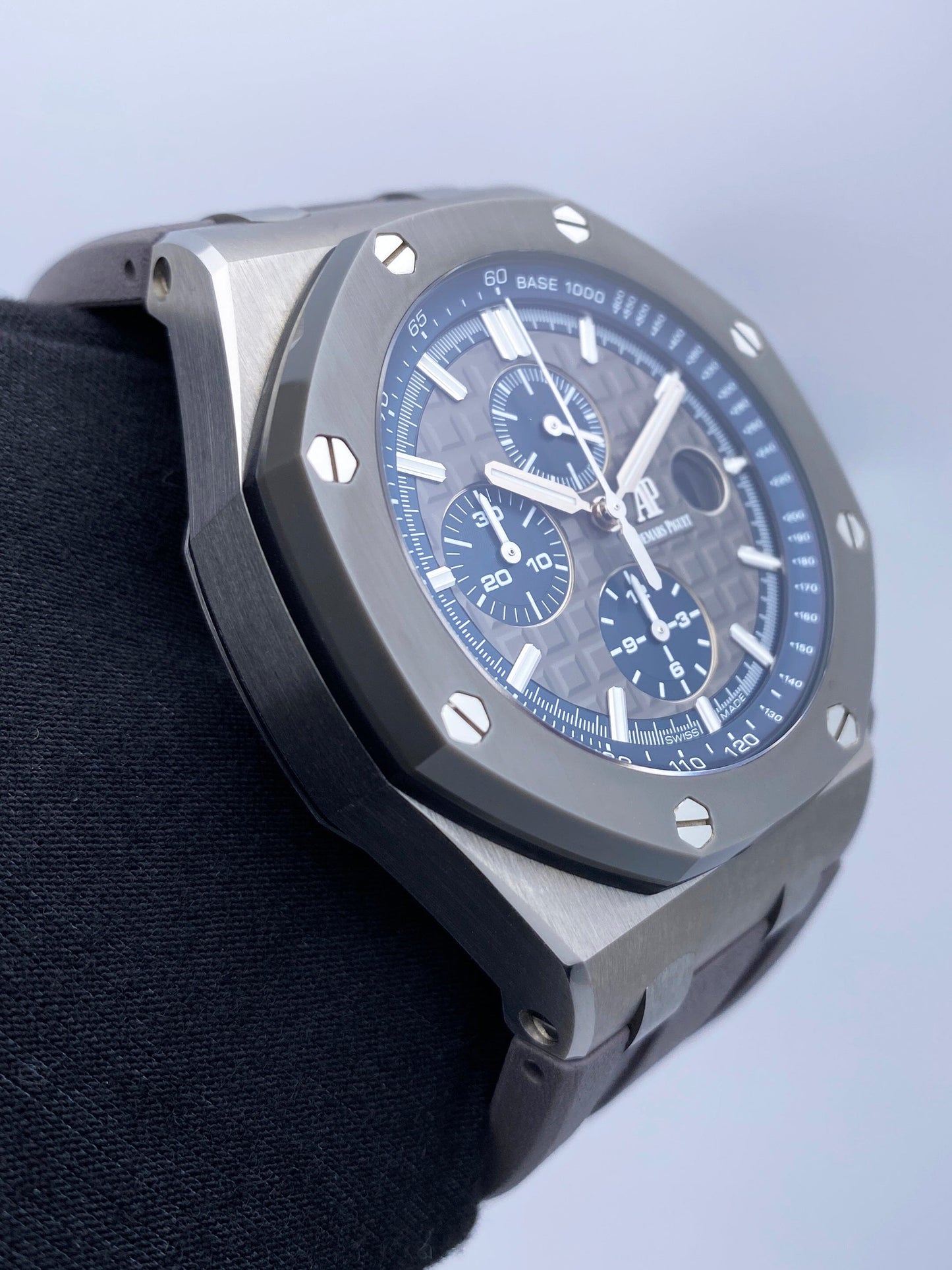 Audemars Piguet Royal Oak Offshore 26400IO Mens Watch - Watches