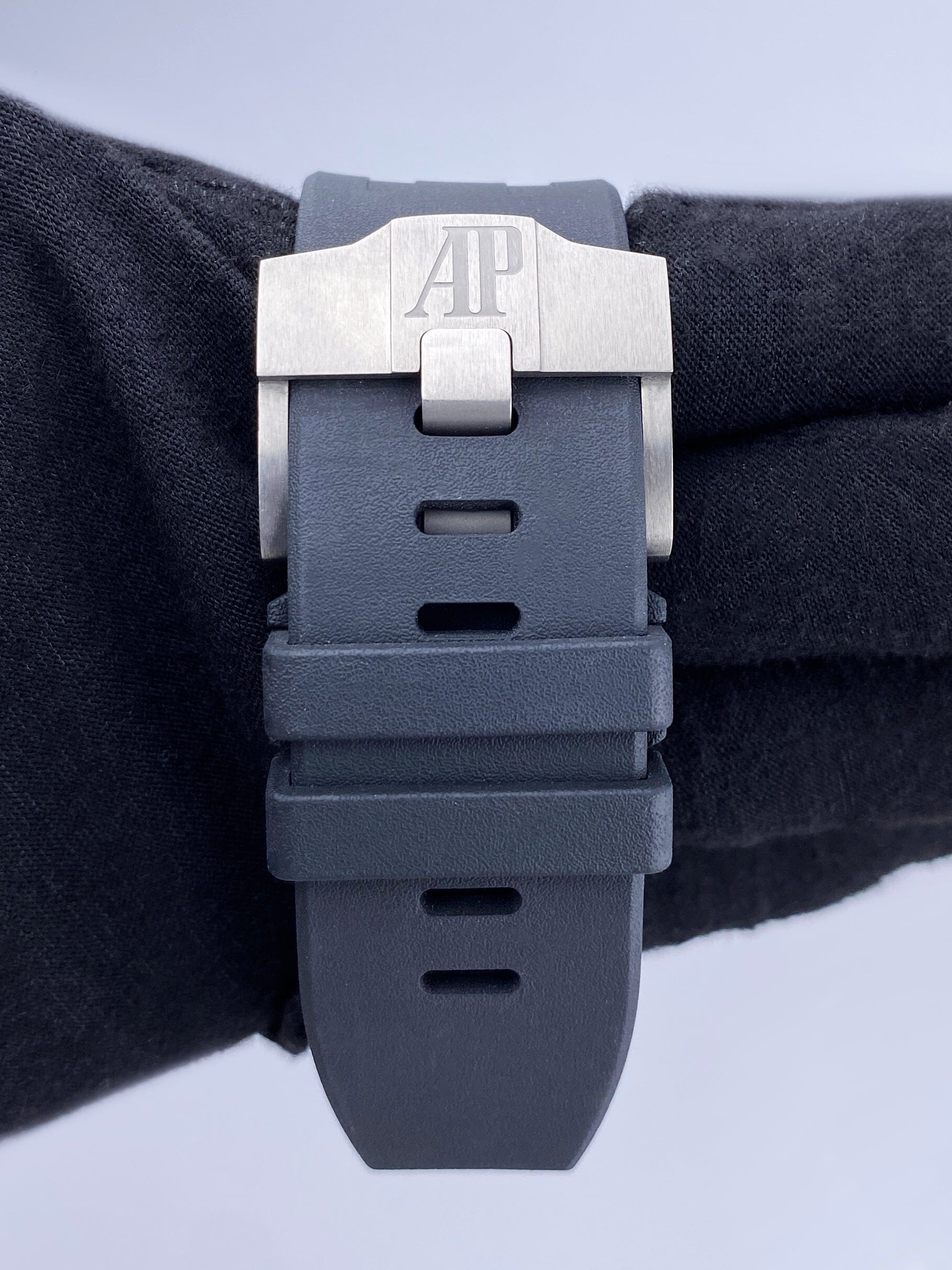 AP26400SOSVIS-1_8.jpg