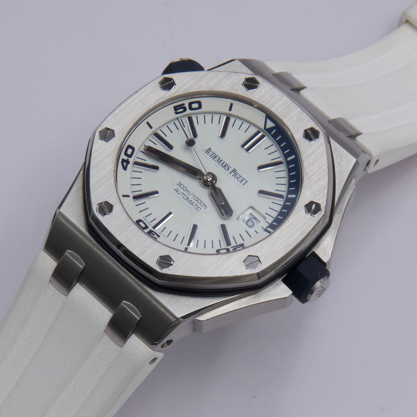 Audemars Piguet Royal Oak Offshore Diver 15710ST White Dial Mens Watch Box Papers - Watches