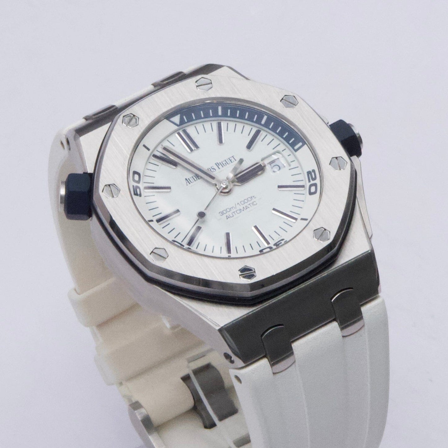 Audemars Piguet Royal Oak Offshore Diver 15710ST White Dial Mens Watch Box Papers - Watches