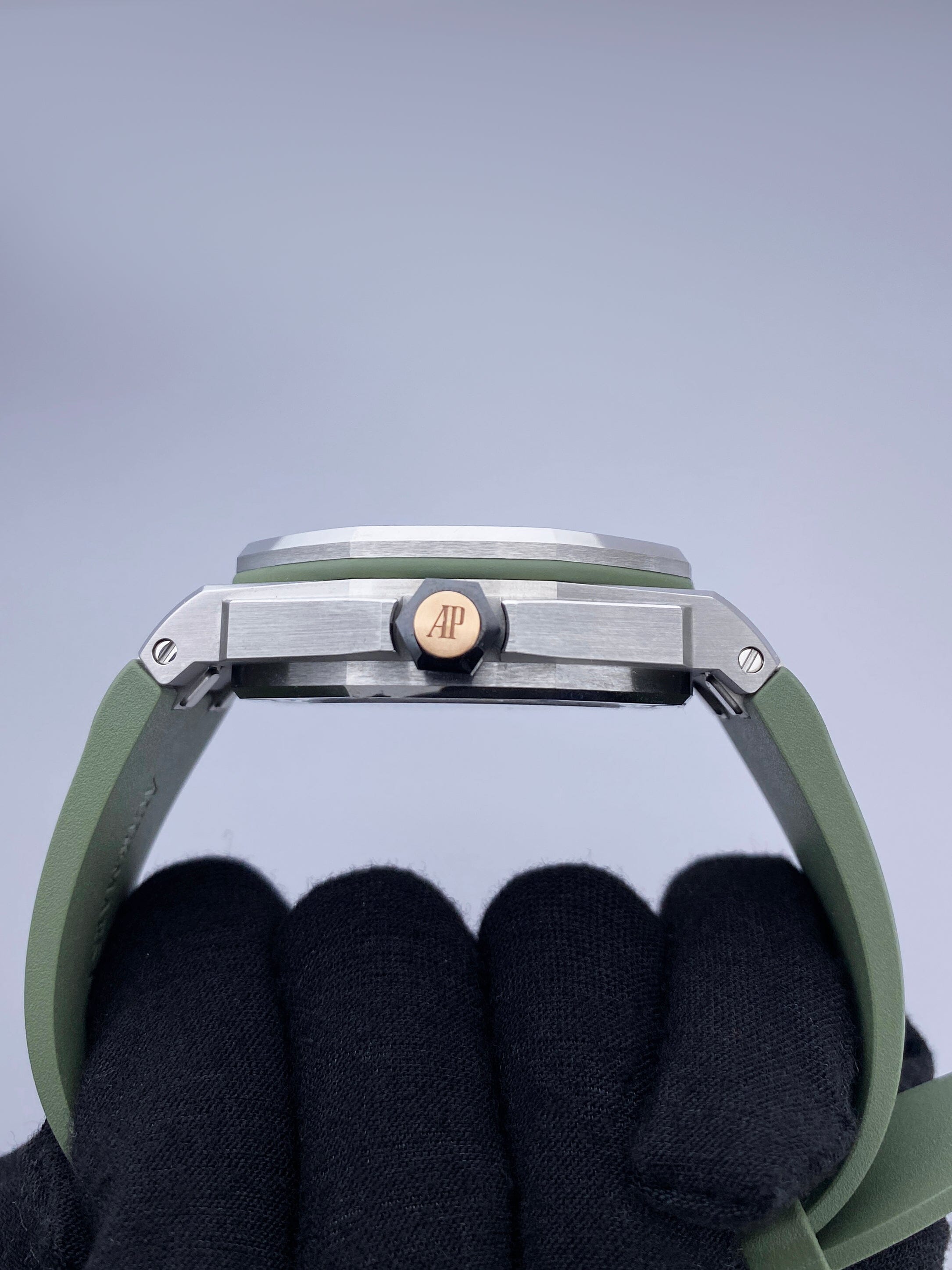 AUDEMARS PIGUET カーキ　レザー　ボストンバッグ AUDEMARS PIGUET カーキ レザー ボストンバッグ - メルカリ