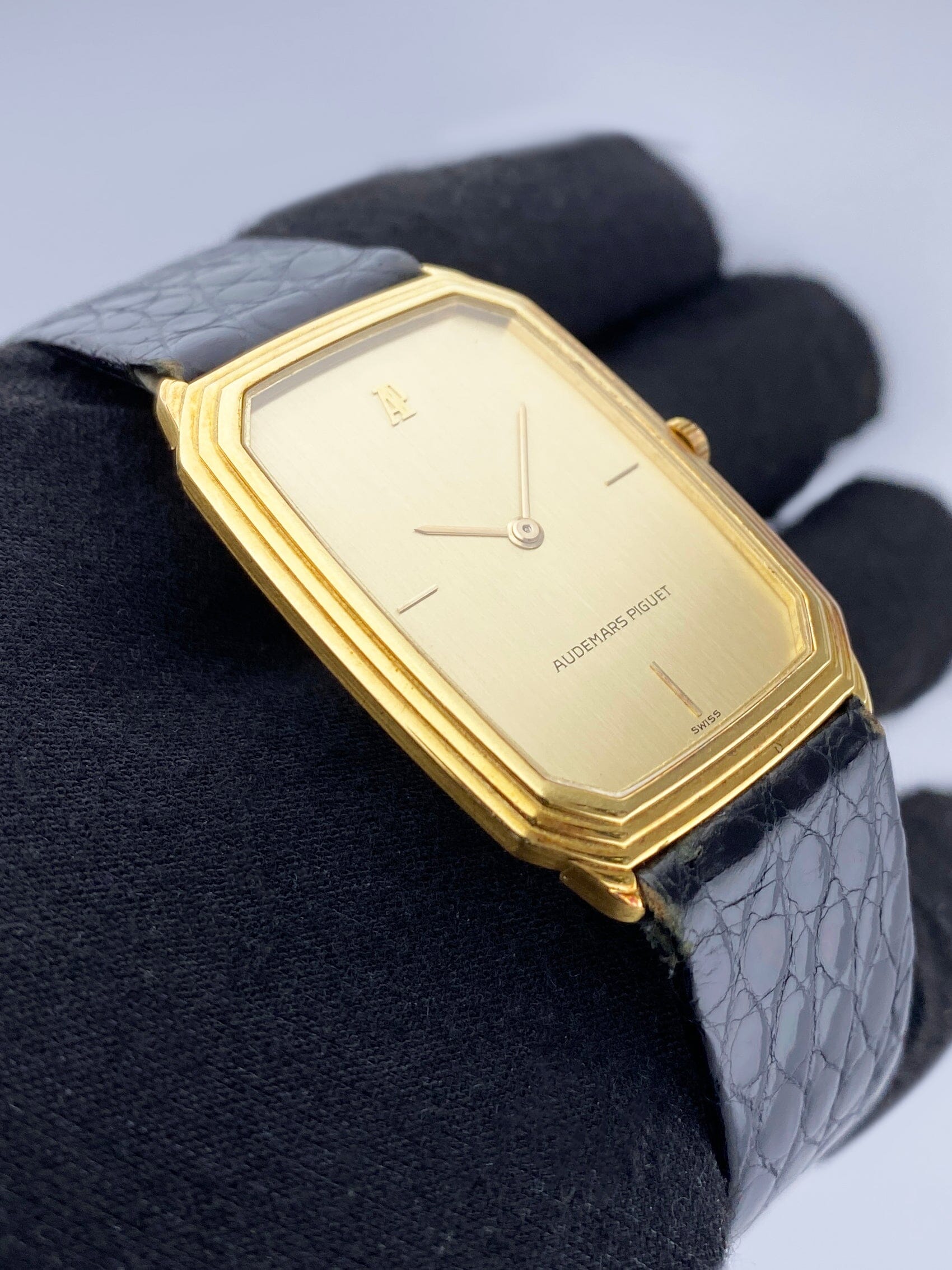 Audemars Piguet Vintage BA 4040 Champagne Dial 18K Yellow Gold Mens Watch With Papers - Watches