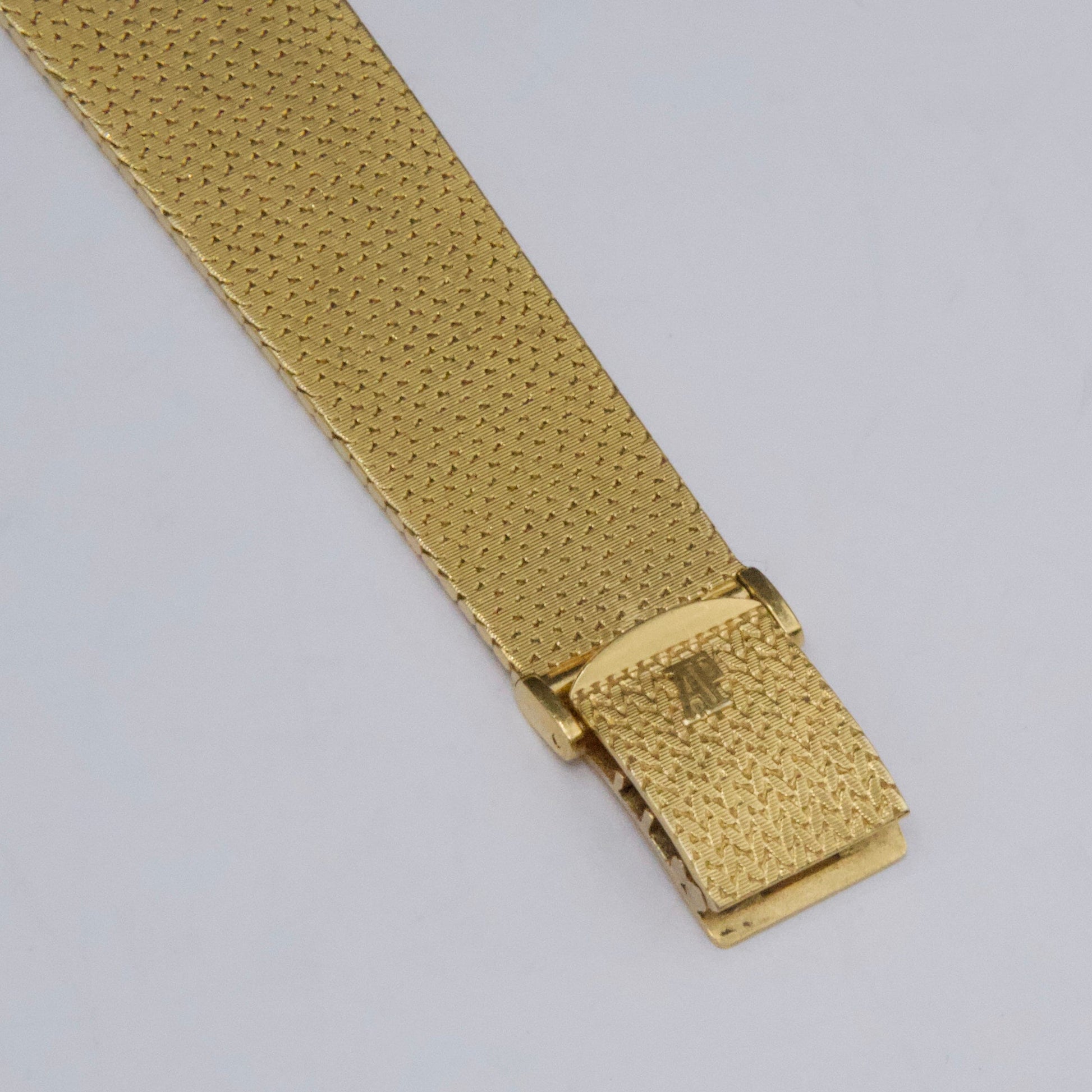 Audemars Piguet Vintage Black Dial 18K Yellow Gold Mens Watch - Watches