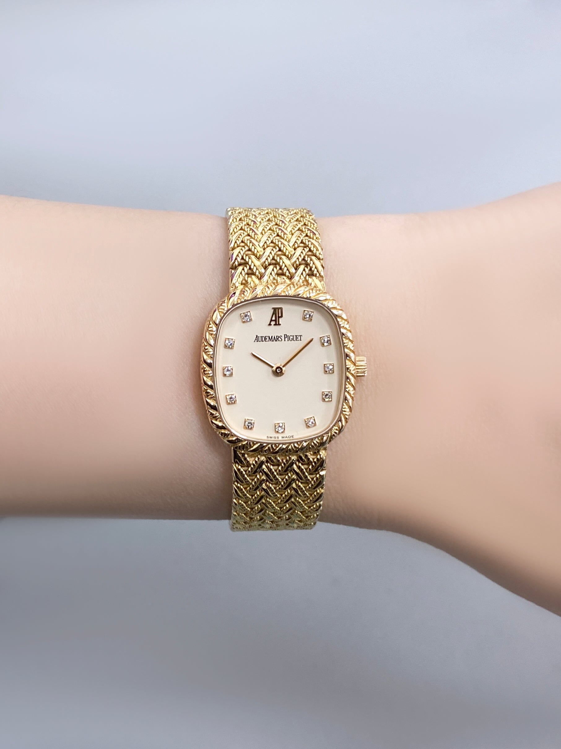 Audemars Piguet Vintage Diamond Cream Dial 18K Yellow Gold Ladies