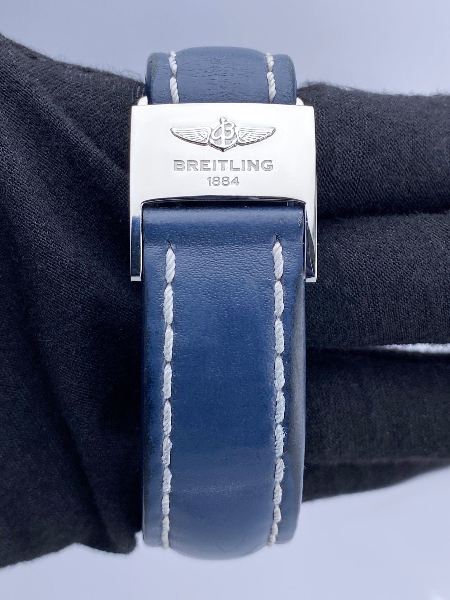Breitling Navitimer World A24322 Mens Watch With Box - Watches