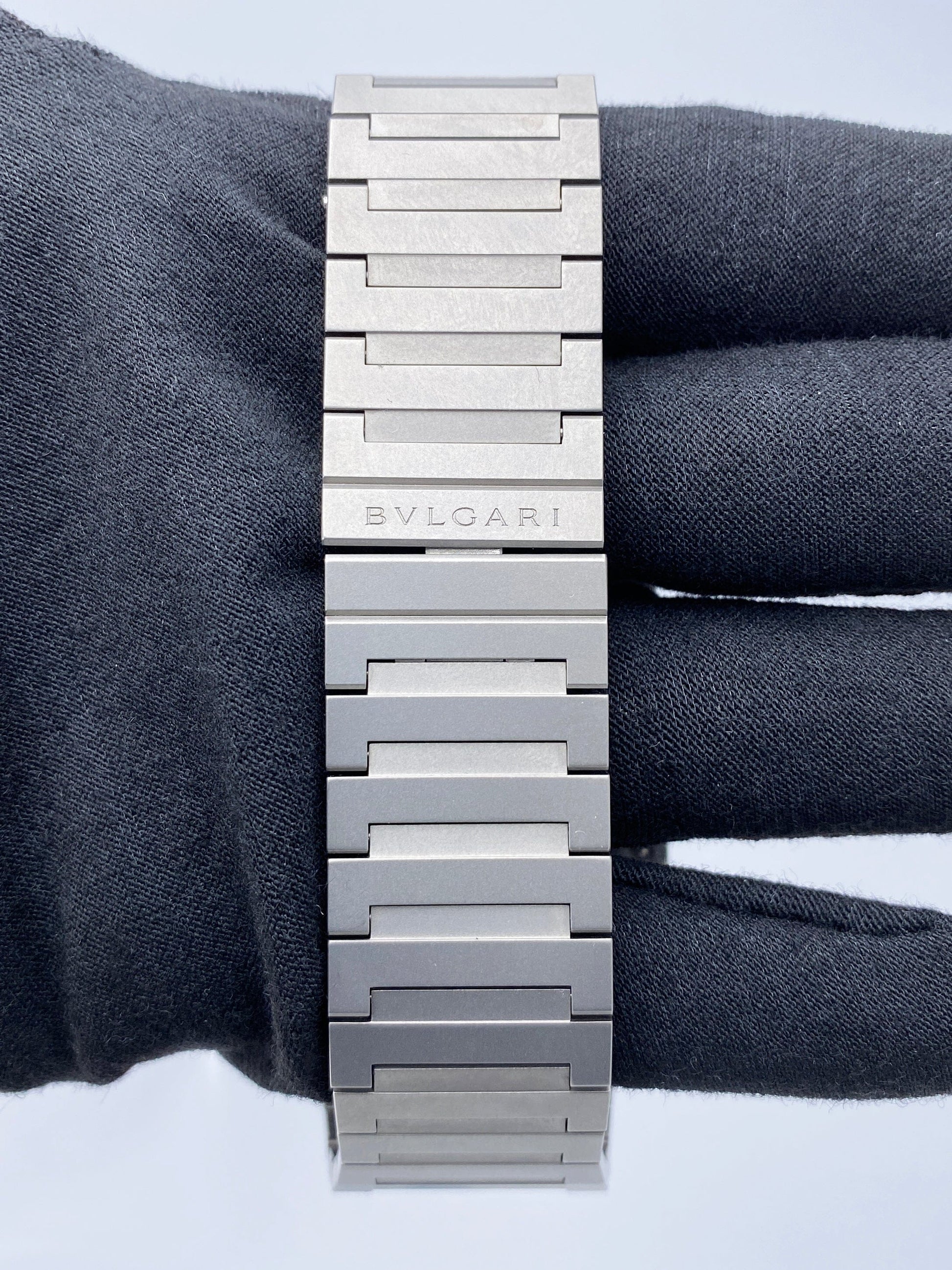 Bulgari Octo Finissimo 10th Anniversary 103672 Mens Watch - Watches
