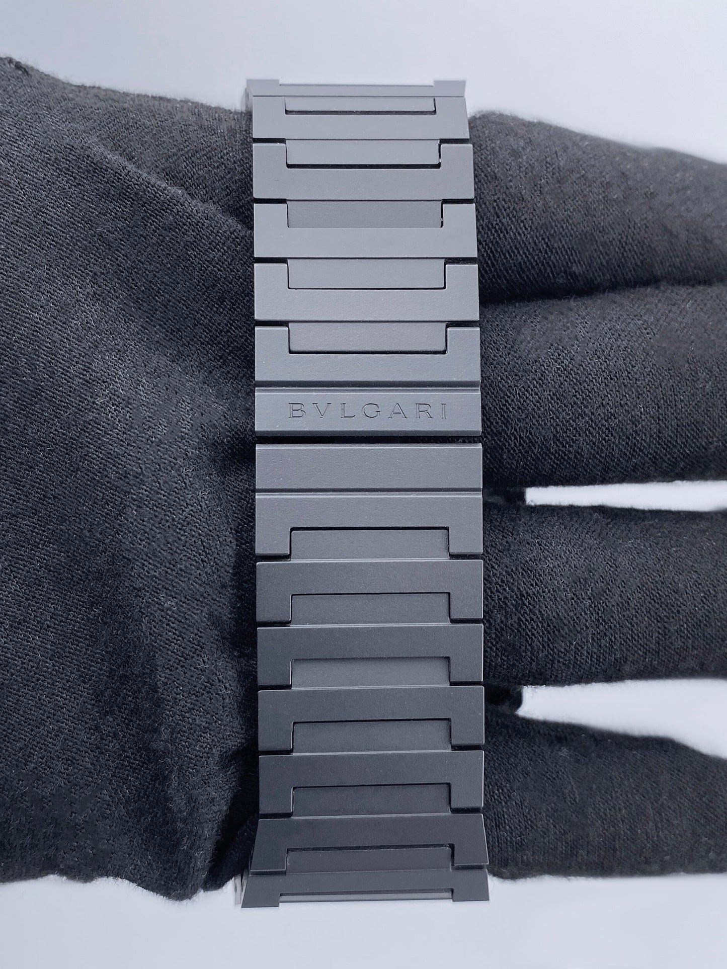 Bulgari Octo Finissimo Extra Thin 103077 Black Ceramic Mens Watch Box Papers - Watches