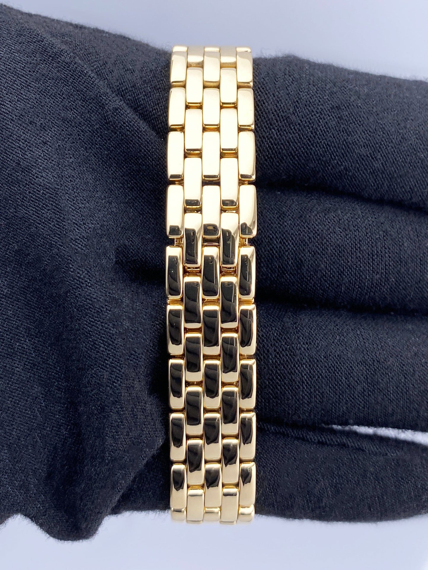 Cartier Cougar Figaro W25012B9 18k Yellow Gold Ladies Watch - Watches