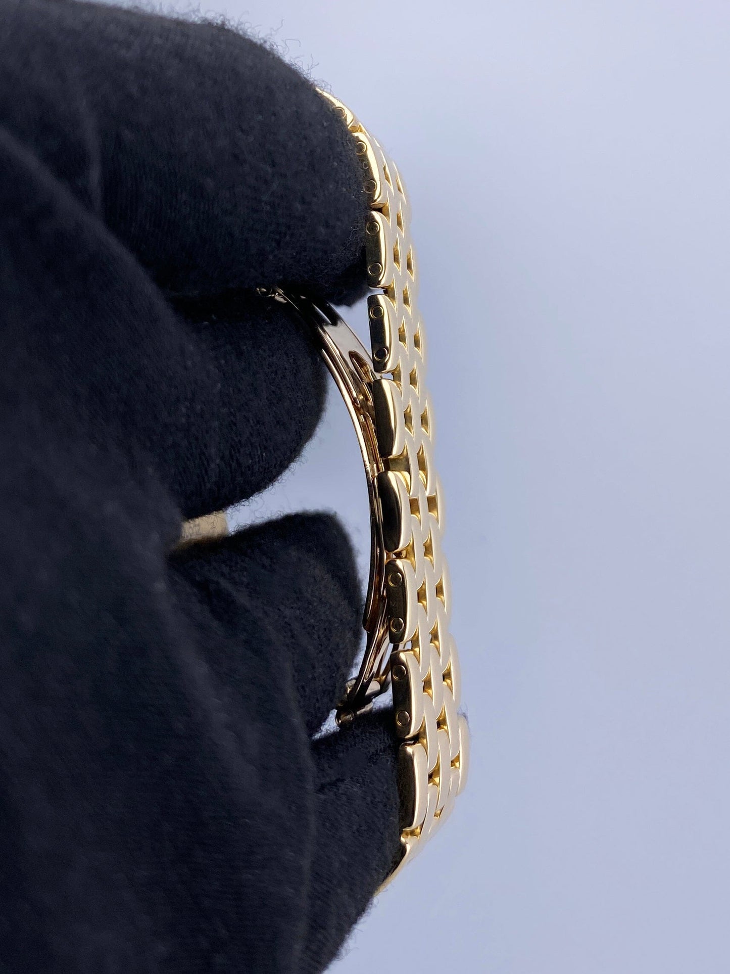 Cartier Cougar Figaro W25012B9 18k Yellow Gold Ladies Watch - Watches