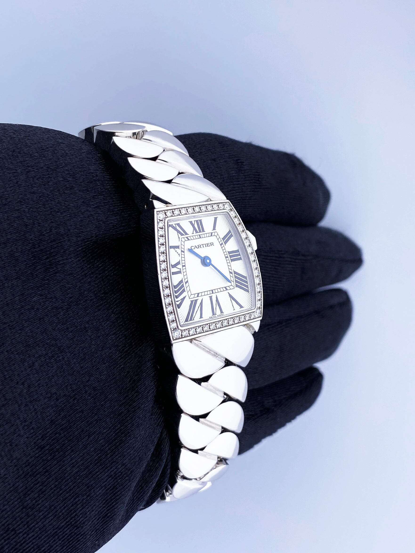 Cartier La Dona 2905 18K White Gold Diamonds Ladies Watch Box Papers