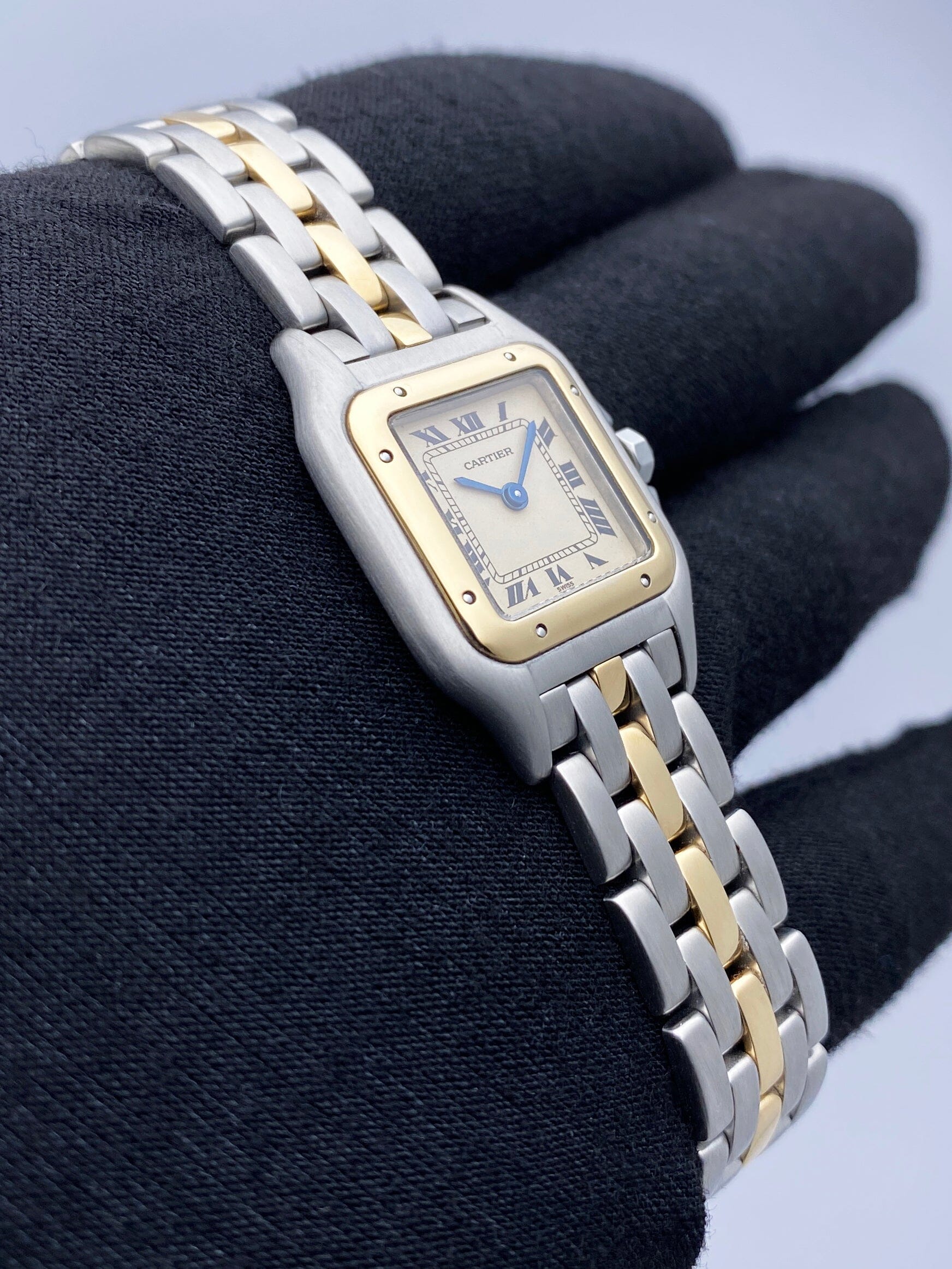 cartier-panthere-6692-one-row-