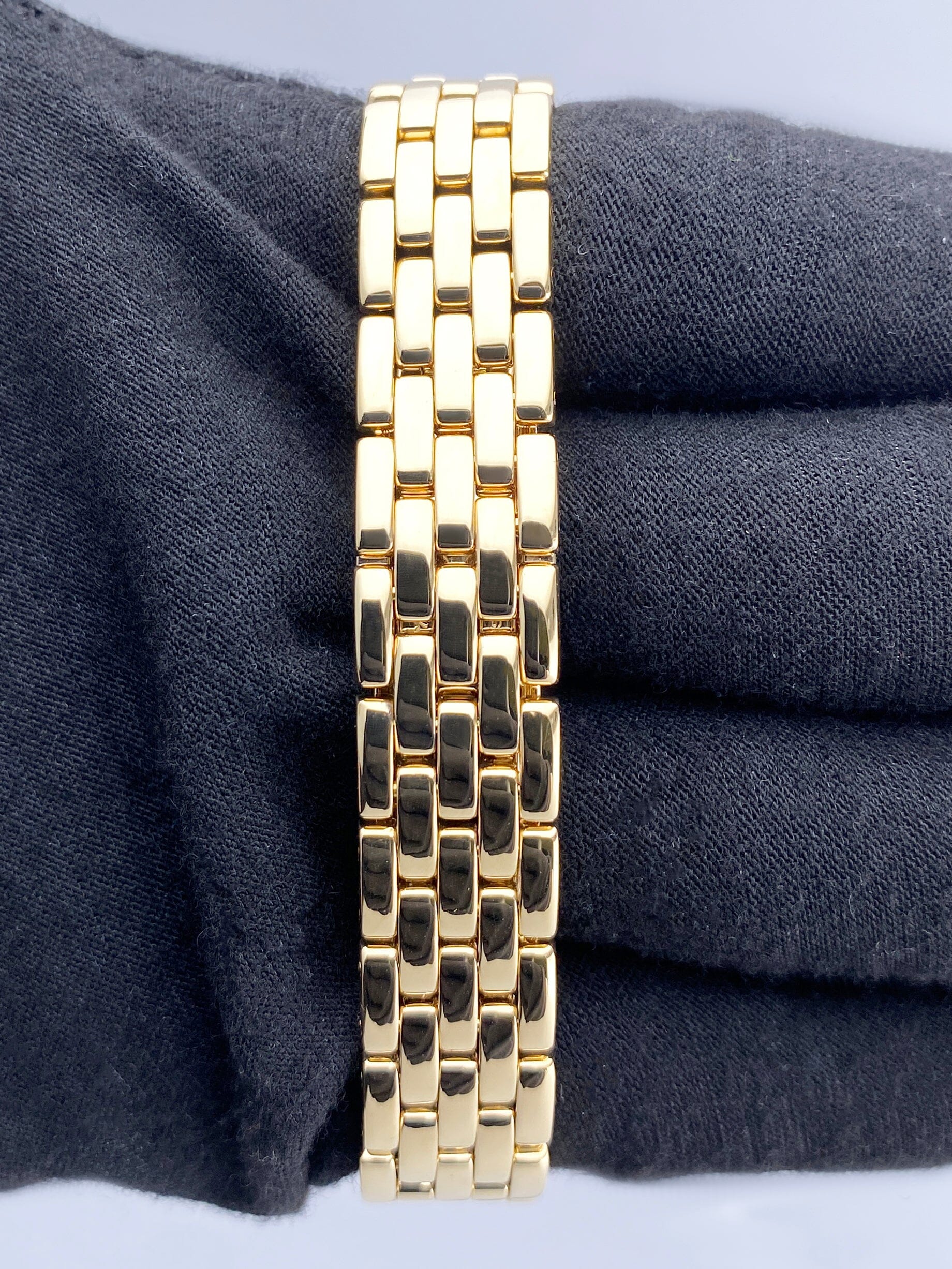 Cartier Panthere 8669 18K Yellow Gold Ladies Watch - Watches