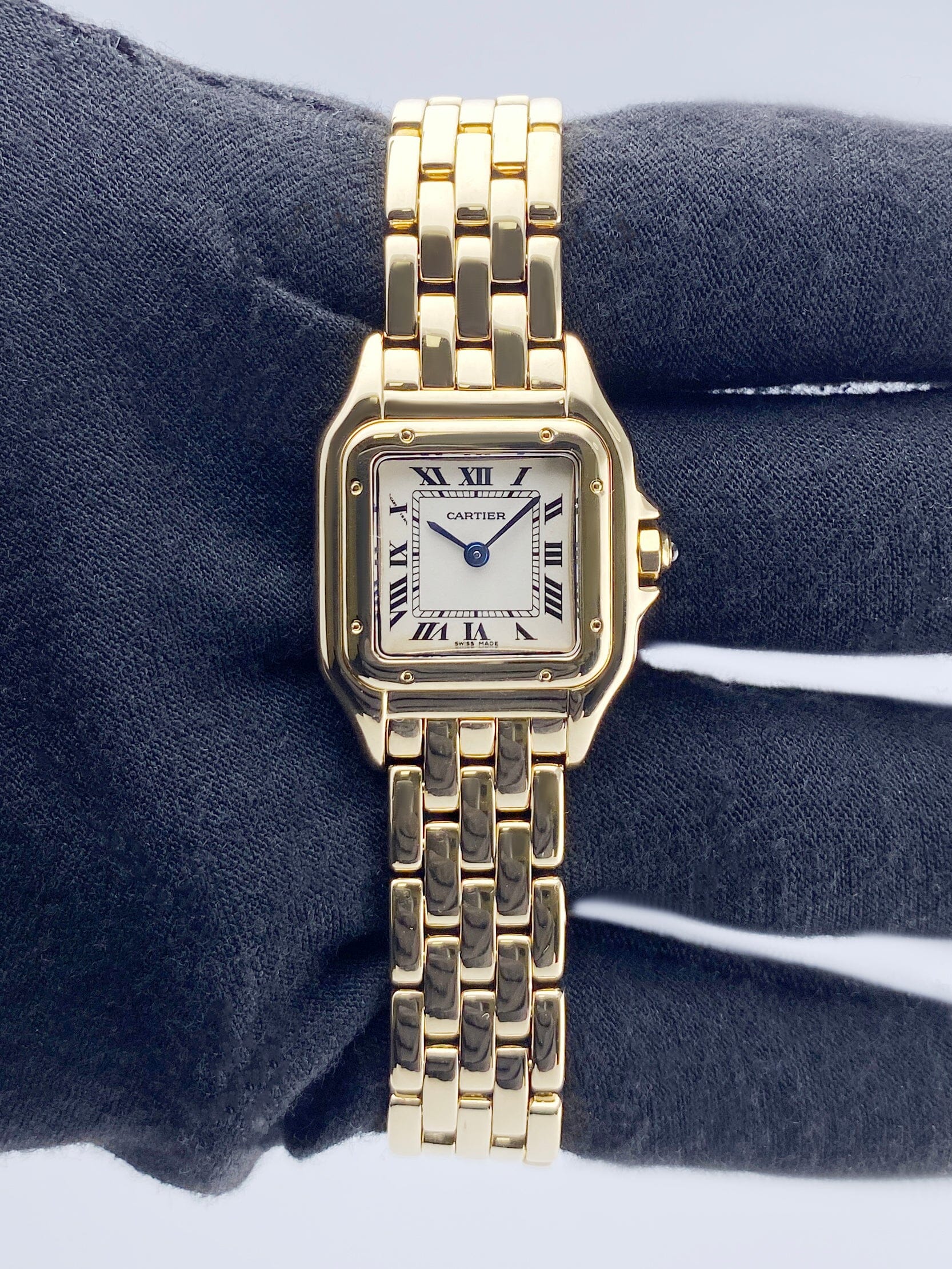 Cartier Panthere 8669 18K Yellow Gold Ladies Watch - Watches