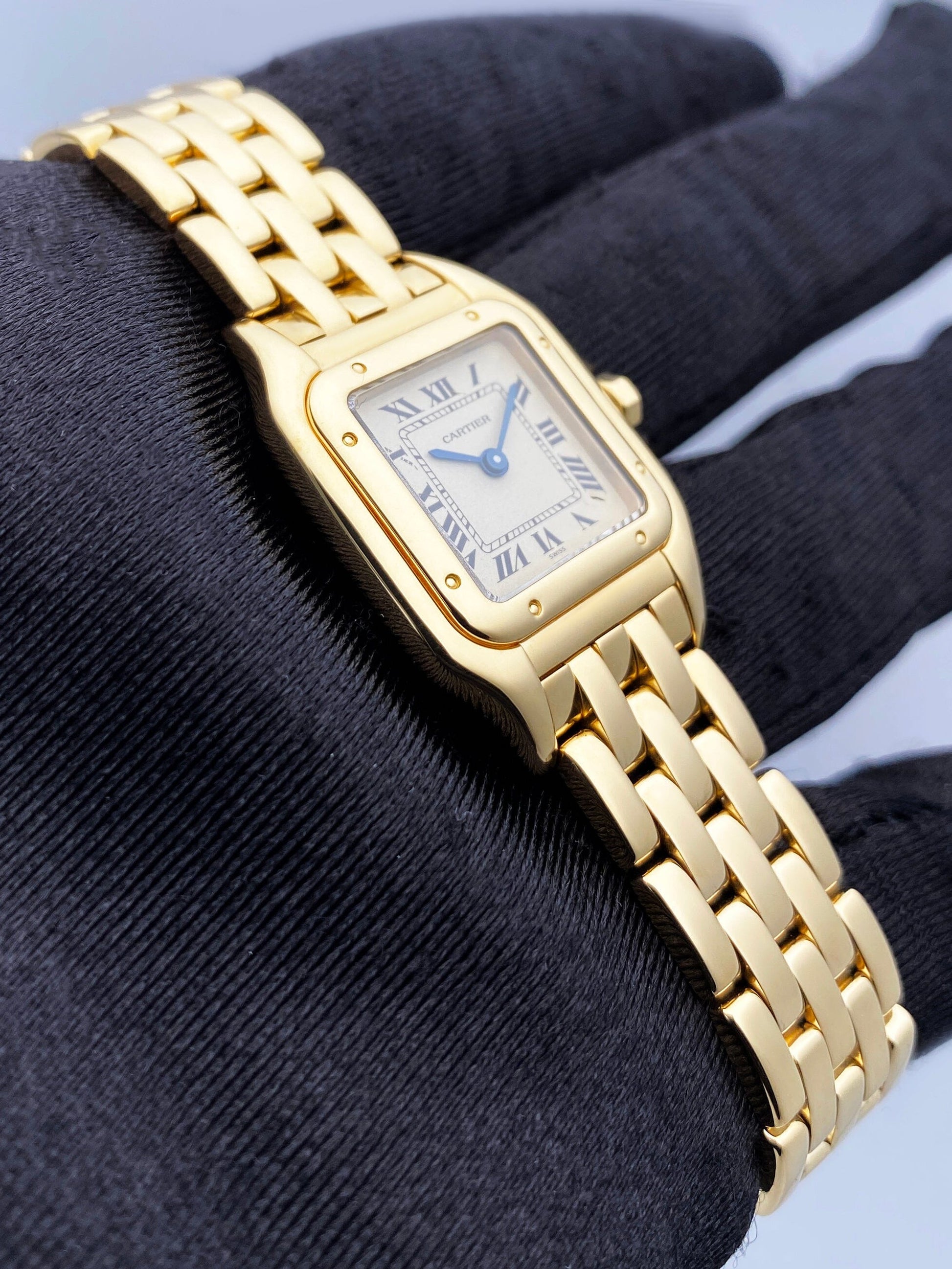 Cartier Panthere 8669 18K Yellow Gold Ladies Watch - Watches