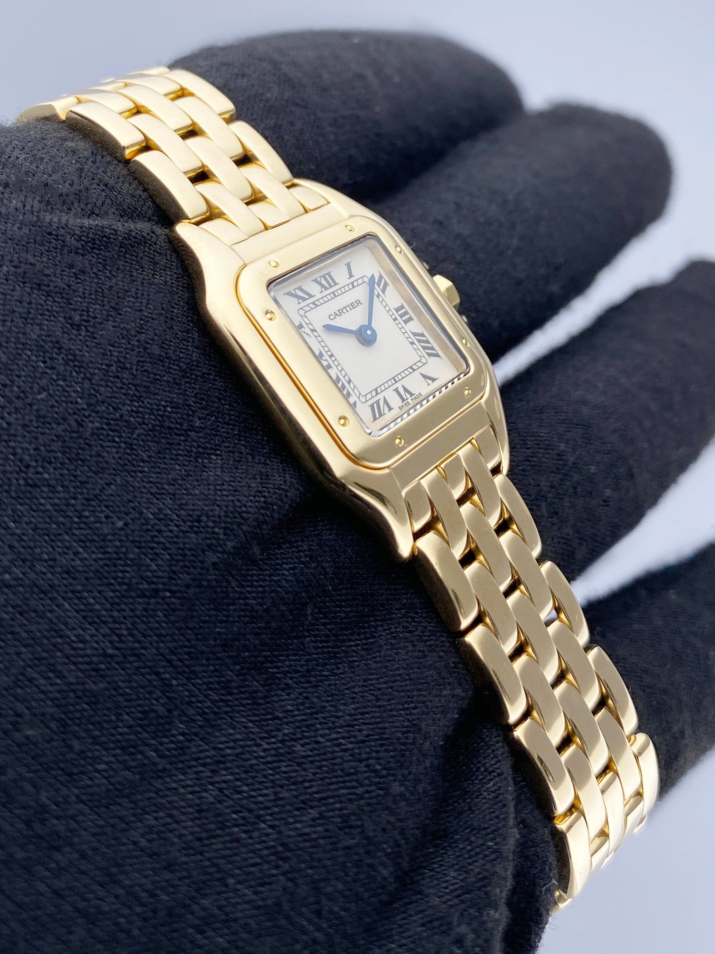 Cartier Panthere 8669 18K Yellow Gold Ladies Watch - Watches