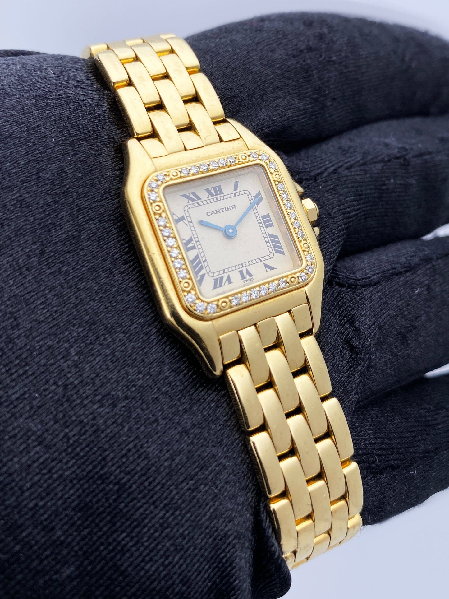 Cartier Panthere 8669 Diamond Bezel 18K Yellow Gold Ladies Watch - Watches