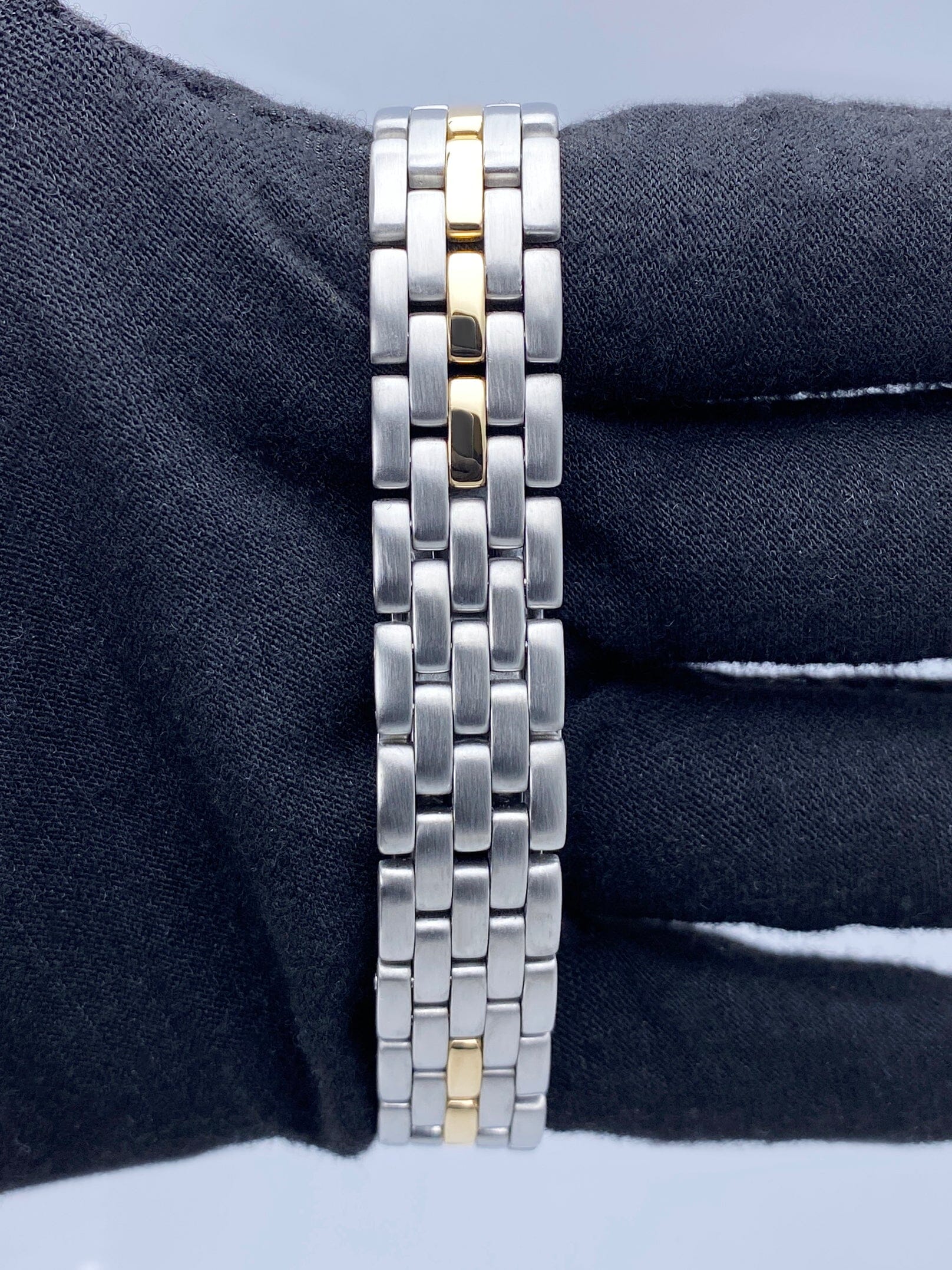 Cartier Panthere One Row Ladies Watch - Wristwatch