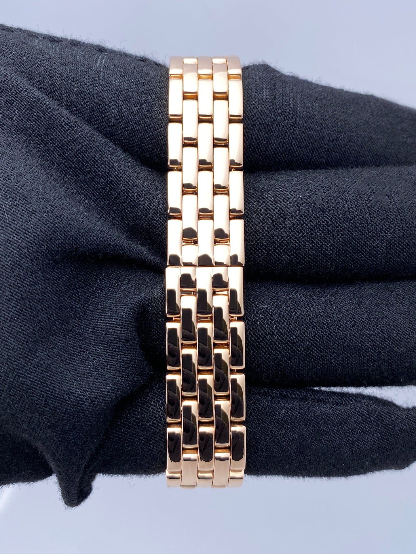 C07122210X_Cartier Panthere WJPN0008_7_1.jpg