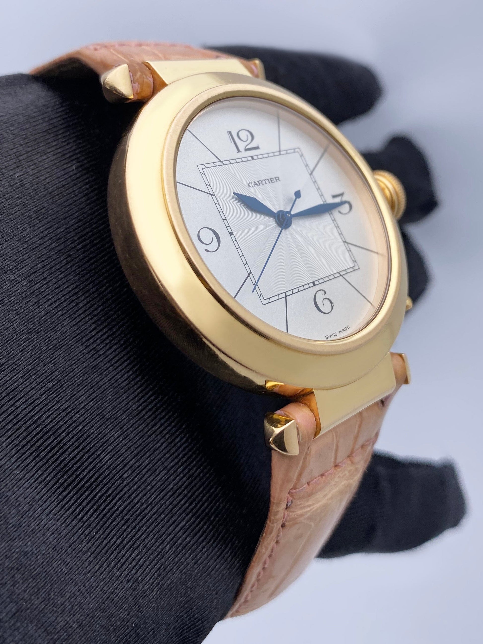 Cartier Pasha W3019351 18K Rose Gold Mens Watch - Watches