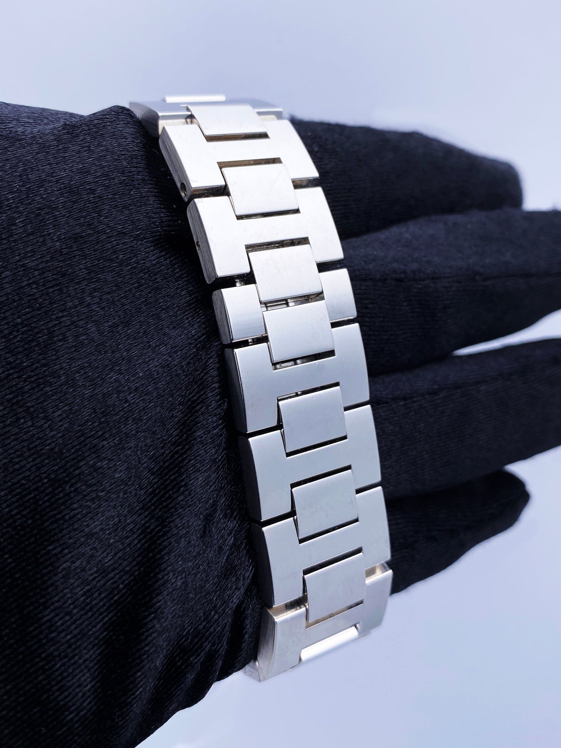Cartier Pasha WJ11924G Rhodiumized White Gold Ladies Watch - Virtual