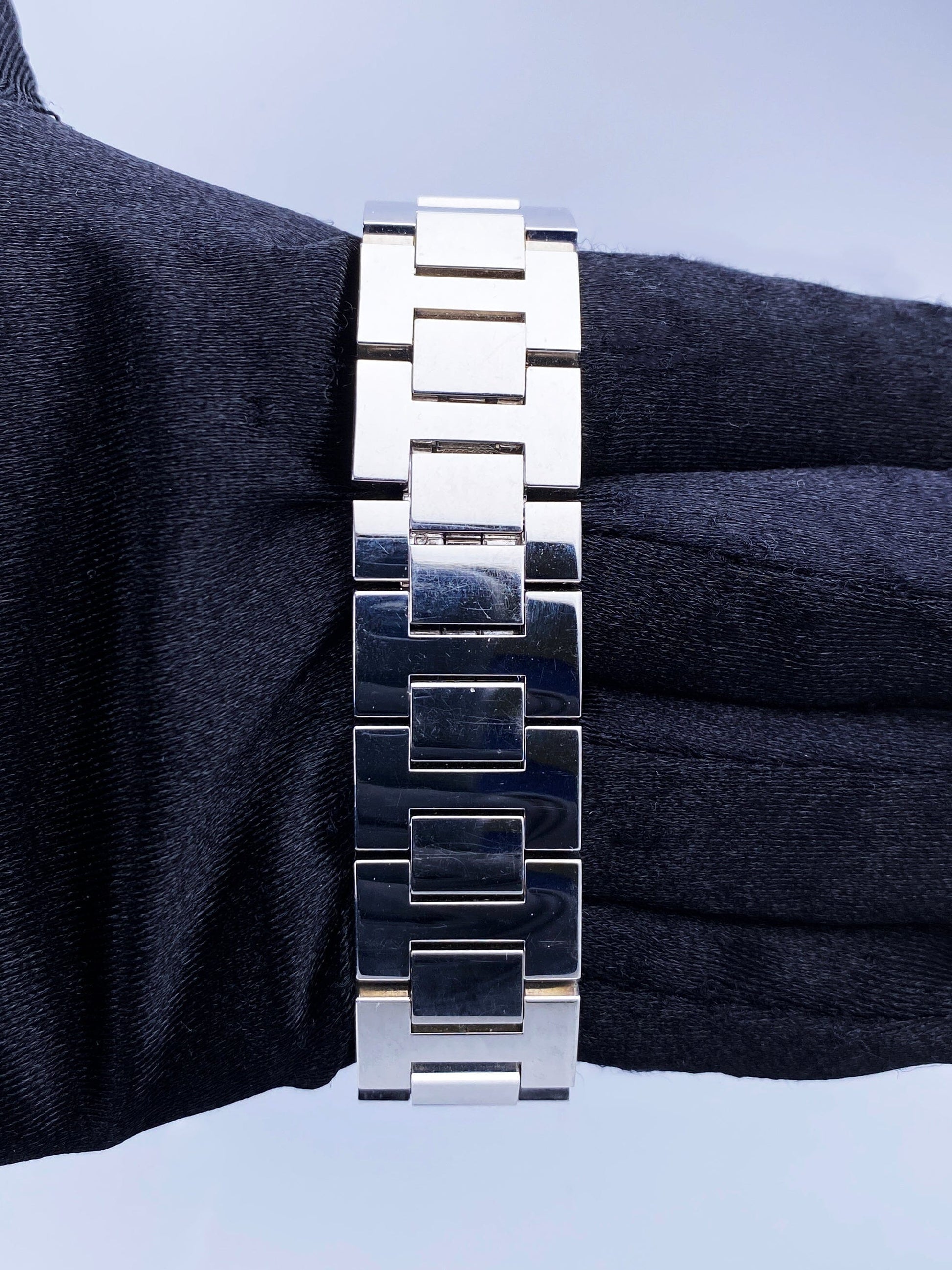 Cartier Pasha WJ11924G Rhodiumized White Gold Ladies Watch - Virtual