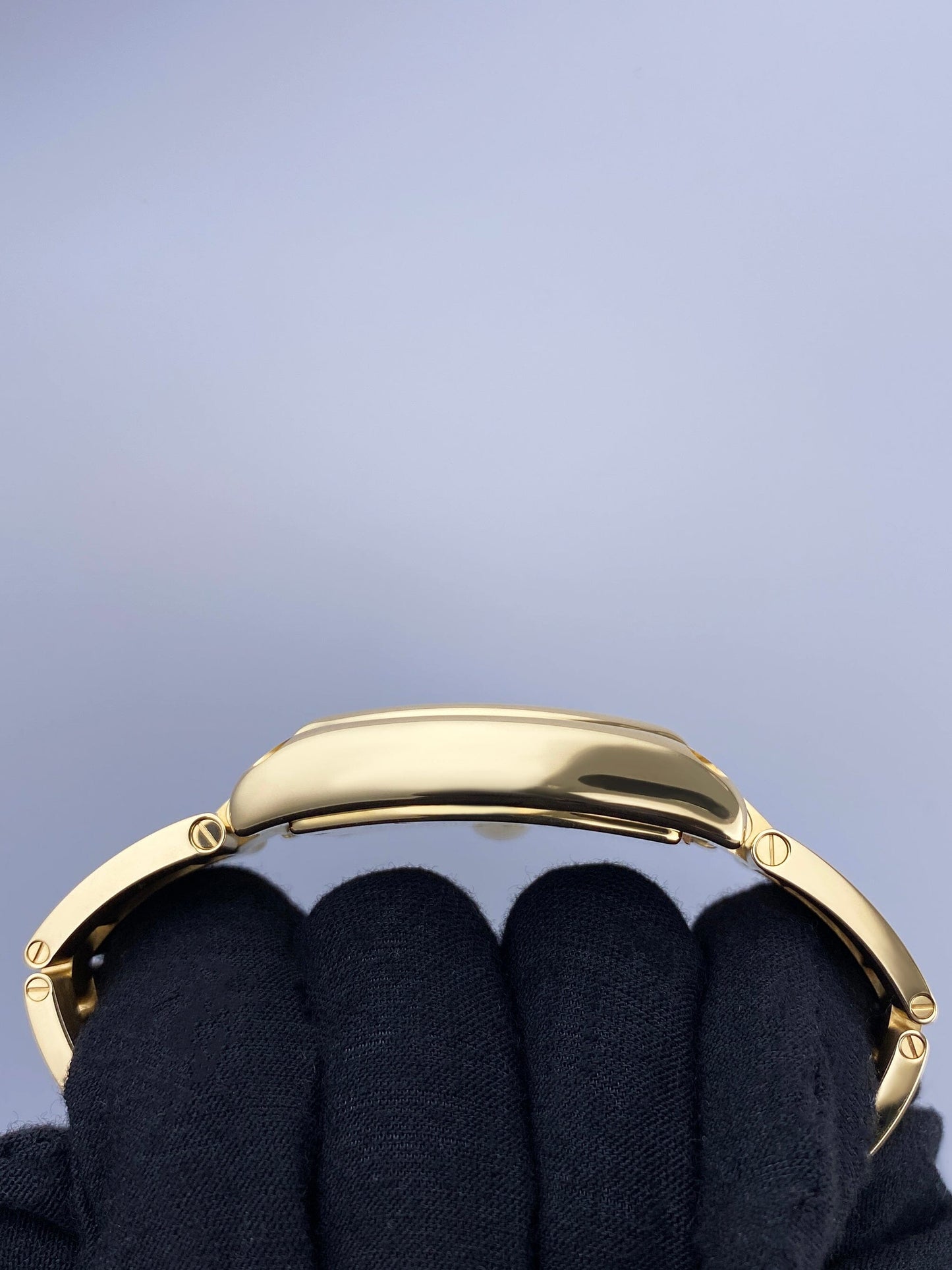 Cartier Roadster Large W62005V1 18K Yellow Gold Mens Watch Box Papers - Watches