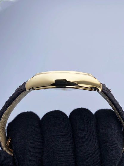 Cartier Roadster Large W62005V2 18K Yellow Gold Mens Watch - Watches